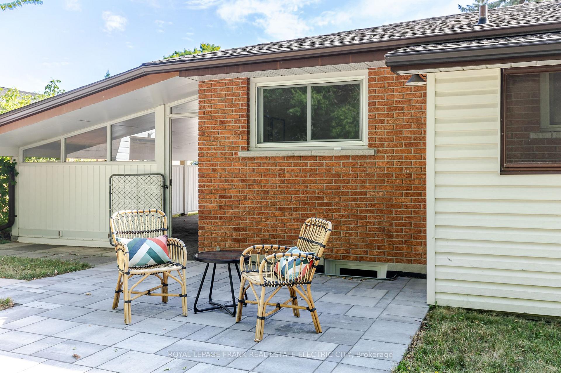 Photo 46 of 972 Southlawn Drive, Peterborough, Ashburnham Ward 4 — HOMEH