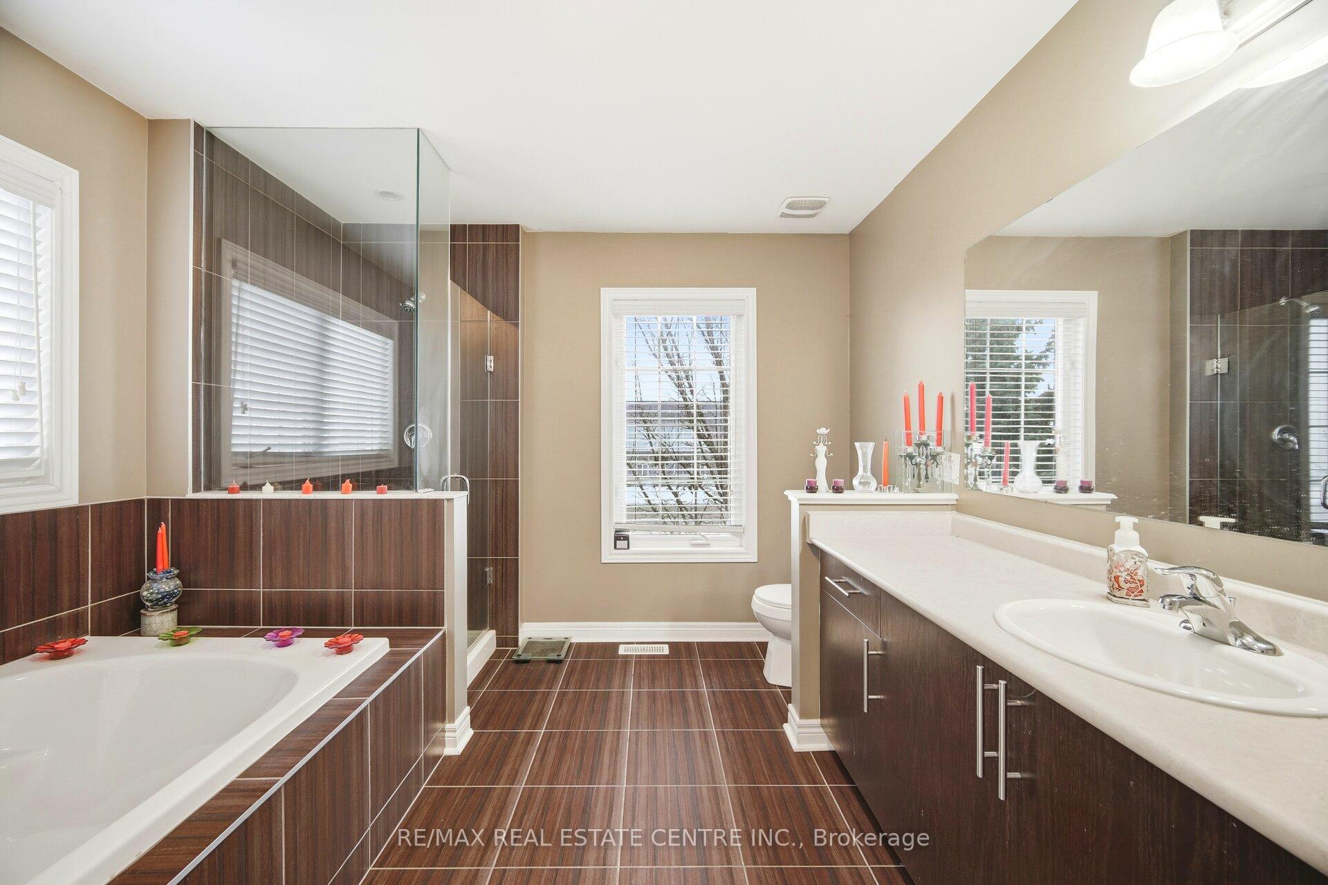 Photo 28 of 38 Lightcatcher Circle, Brampton, Bram East — HOMEH