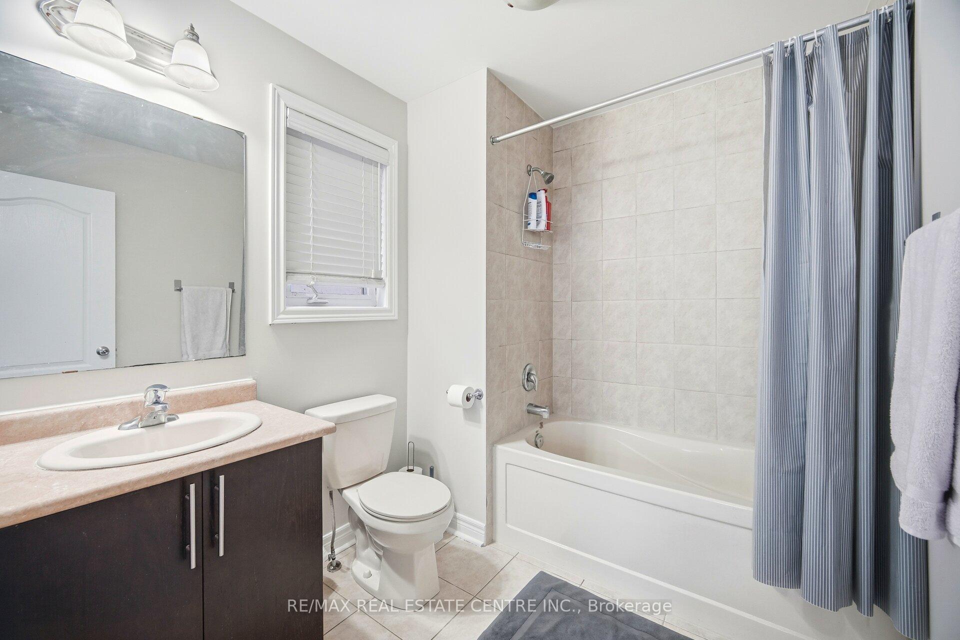 Photo 32 of 38 Lightcatcher Circle, Brampton, Bram East — HOMEH