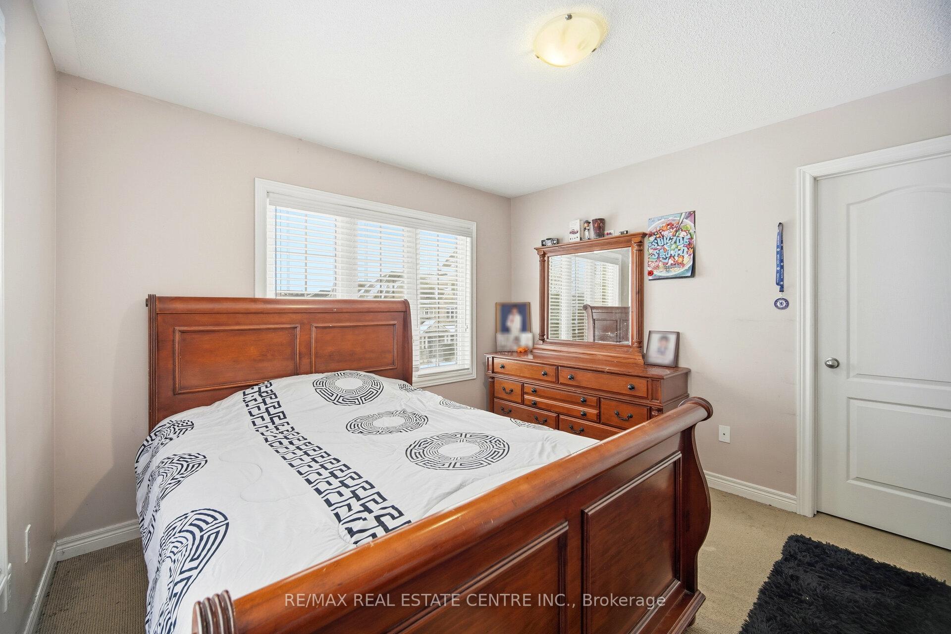 Photo 33 of 38 Lightcatcher Circle, Brampton, Bram East — HOMEH