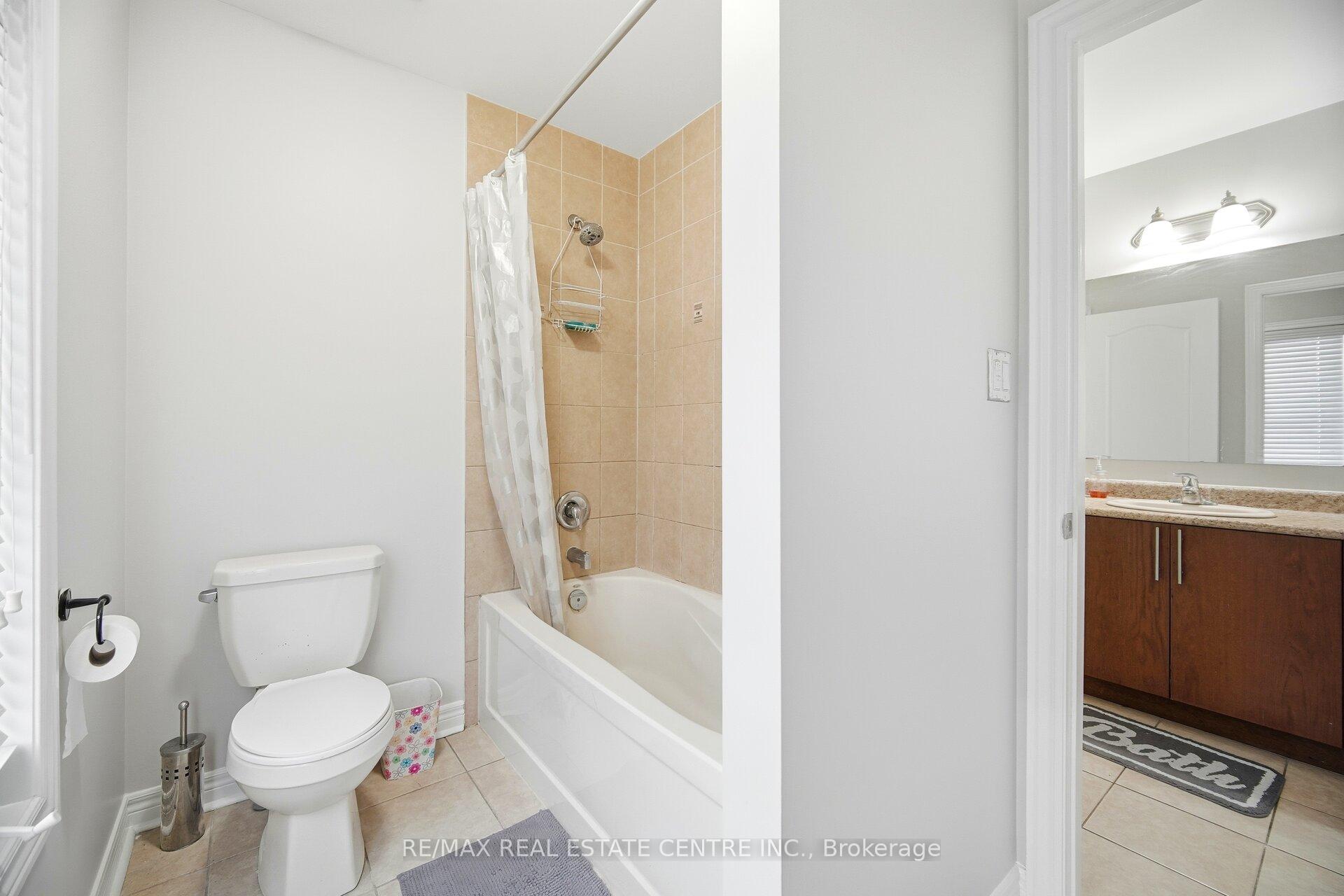 Photo 35 of 38 Lightcatcher Circle, Brampton, Bram East — HOMEH