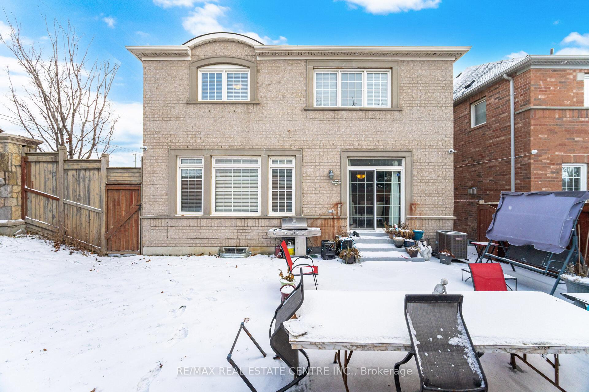 Photo 47 of 38 Lightcatcher Circle, Brampton, Bram East — HOMEH