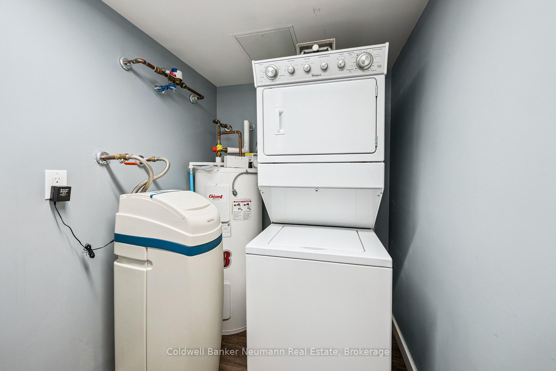 Photo 25 of Unit 204, 25 Kay Crescent, Guelph, Pineridge/Westminster Woods — HOMEH