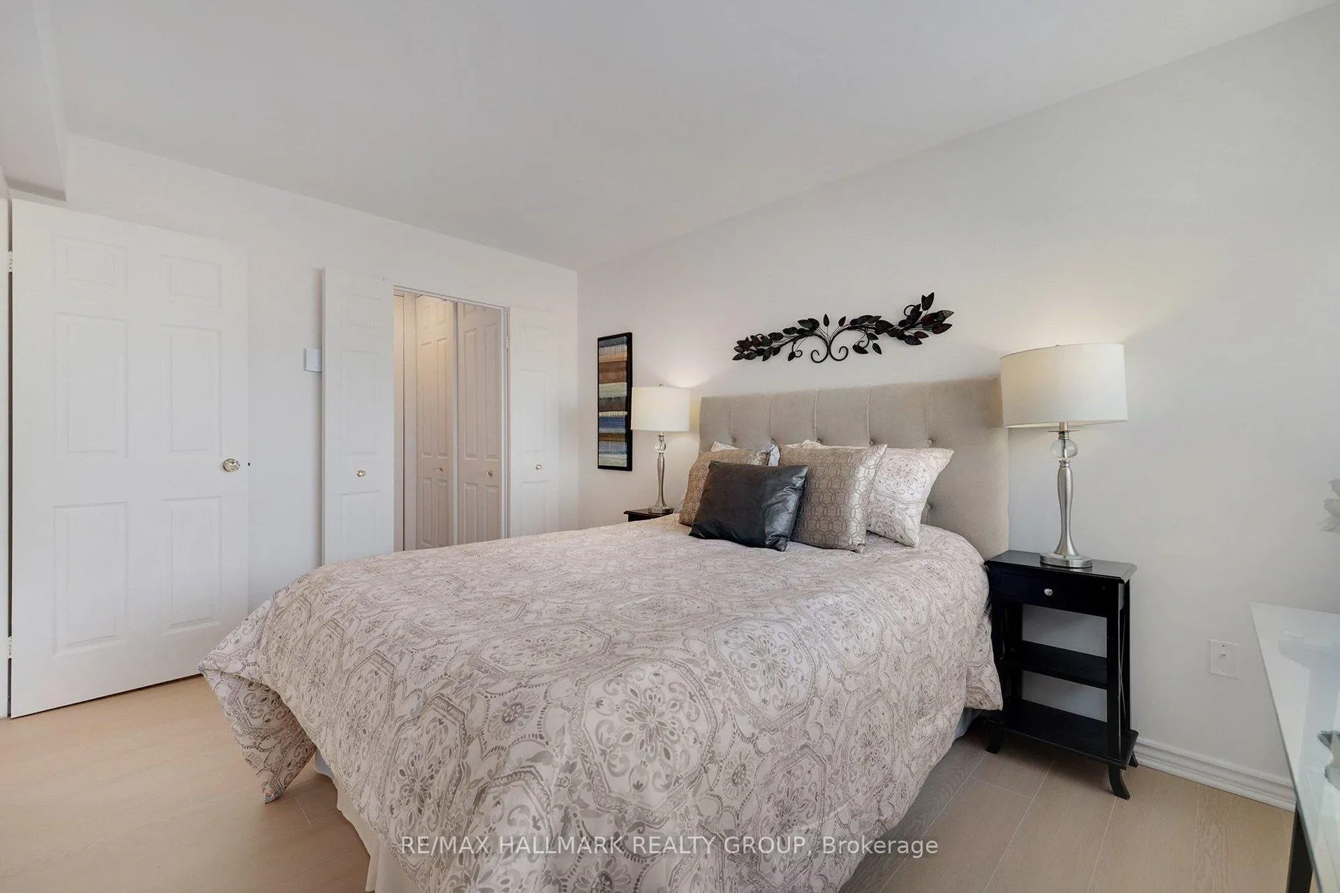 Photo 16 of Unit PH2, 530 Laurier Avenue W, Ottawa, Ottawa Centre — HOMEH