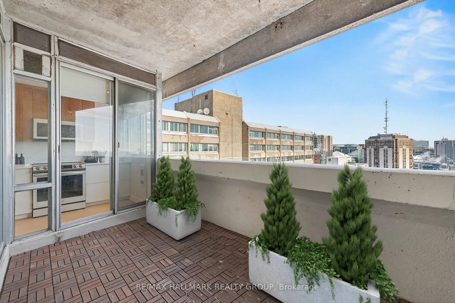 Photo 27 of Unit PH2, 530 Laurier Avenue W, Ottawa, Ottawa Centre — HOMEH