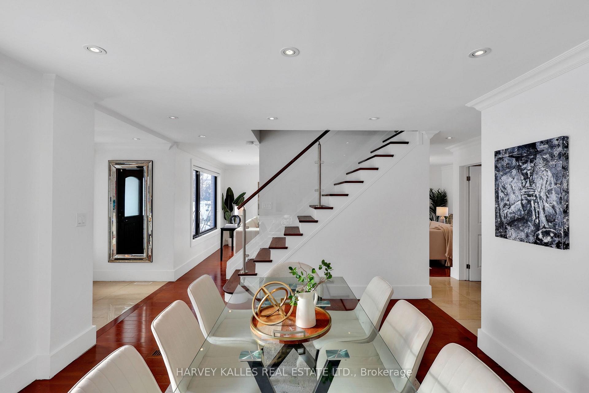 Photo 6 of 12 Armour Boulevard, Toronto, Bedford Park-Nortown — HOMEH
