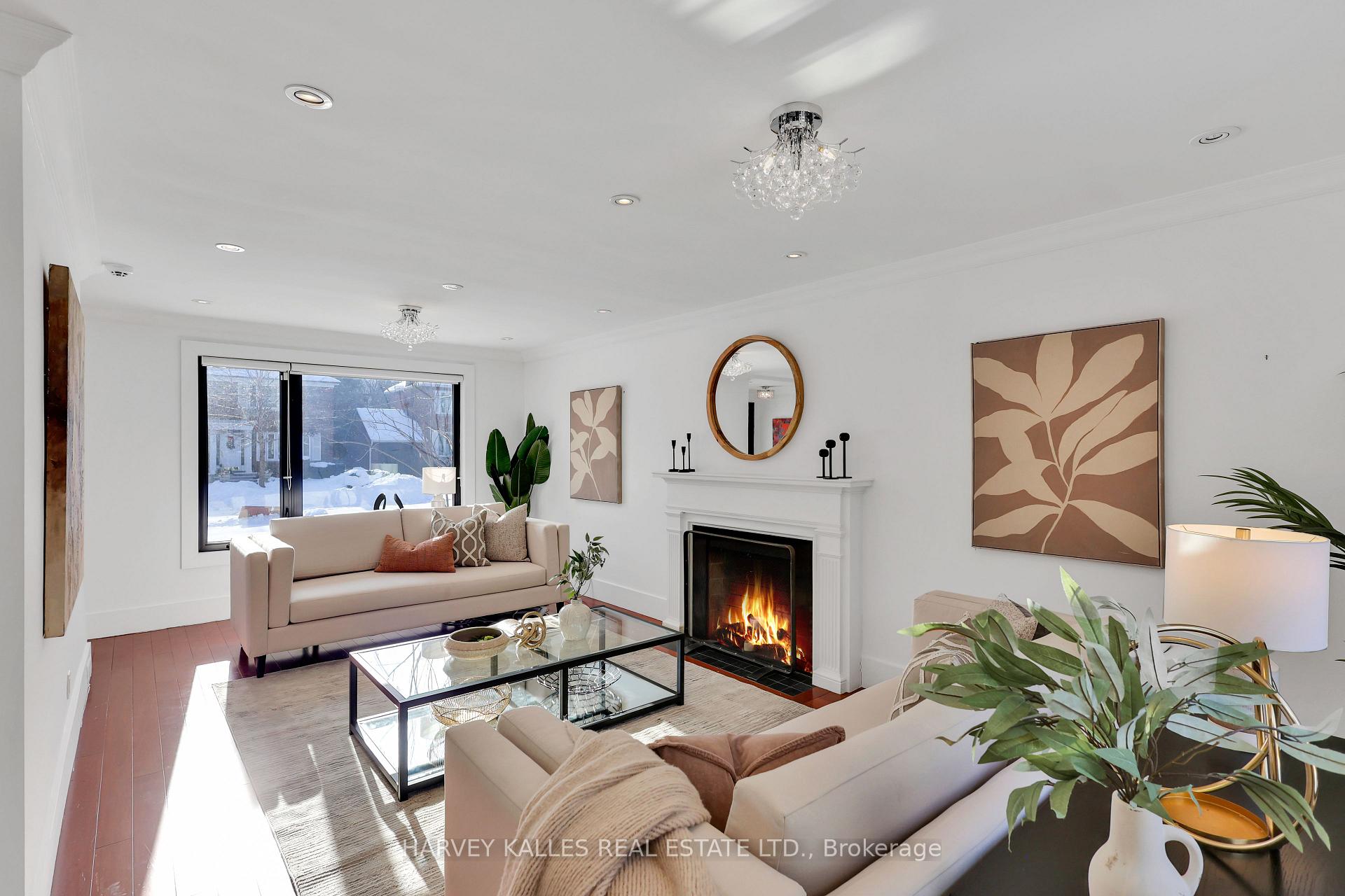 Photo 9 of 12 Armour Boulevard, Toronto, Bedford Park-Nortown — HOMEH
