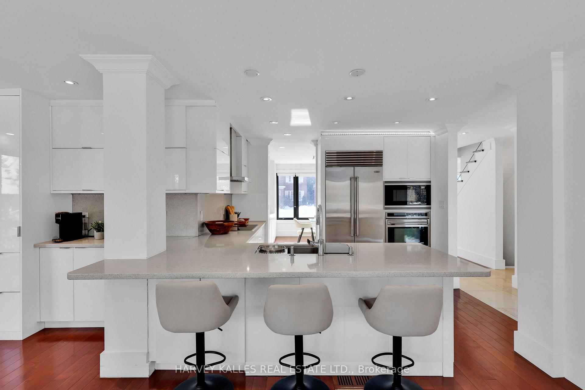 Photo 15 of 12 Armour Boulevard, Toronto, Bedford Park-Nortown — HOMEH