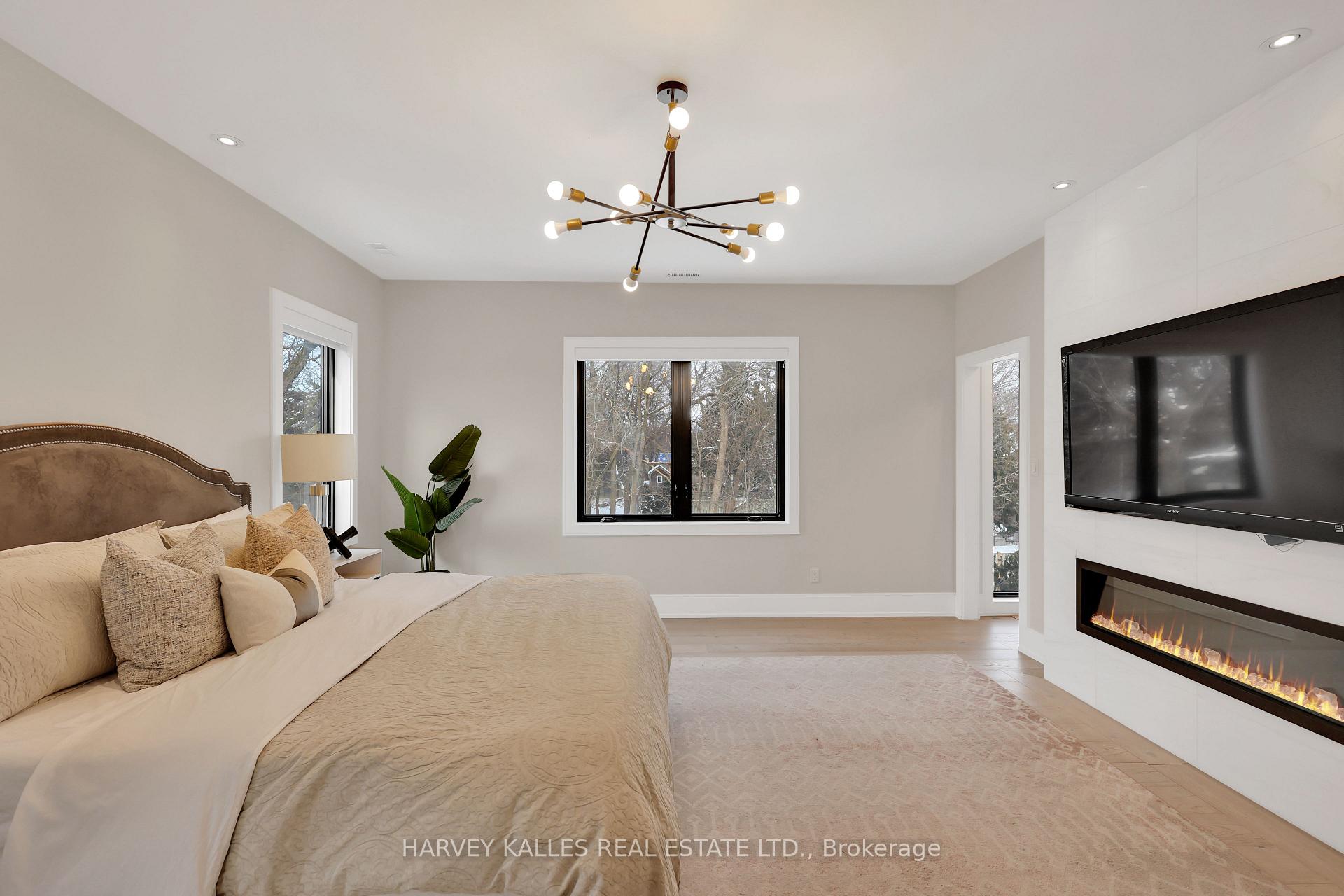Photo 22 of 12 Armour Boulevard, Toronto, Bedford Park-Nortown — HOMEH