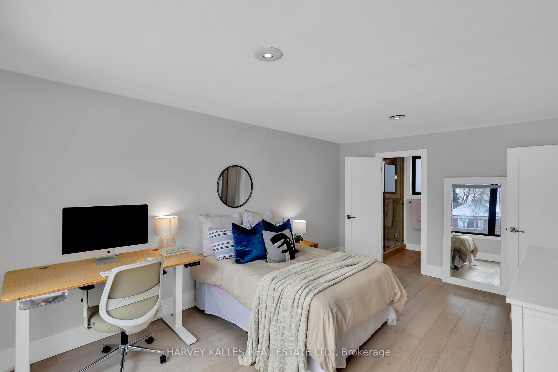 Photo 27 of 12 Armour Boulevard, Toronto, Bedford Park-Nortown — HOMEH