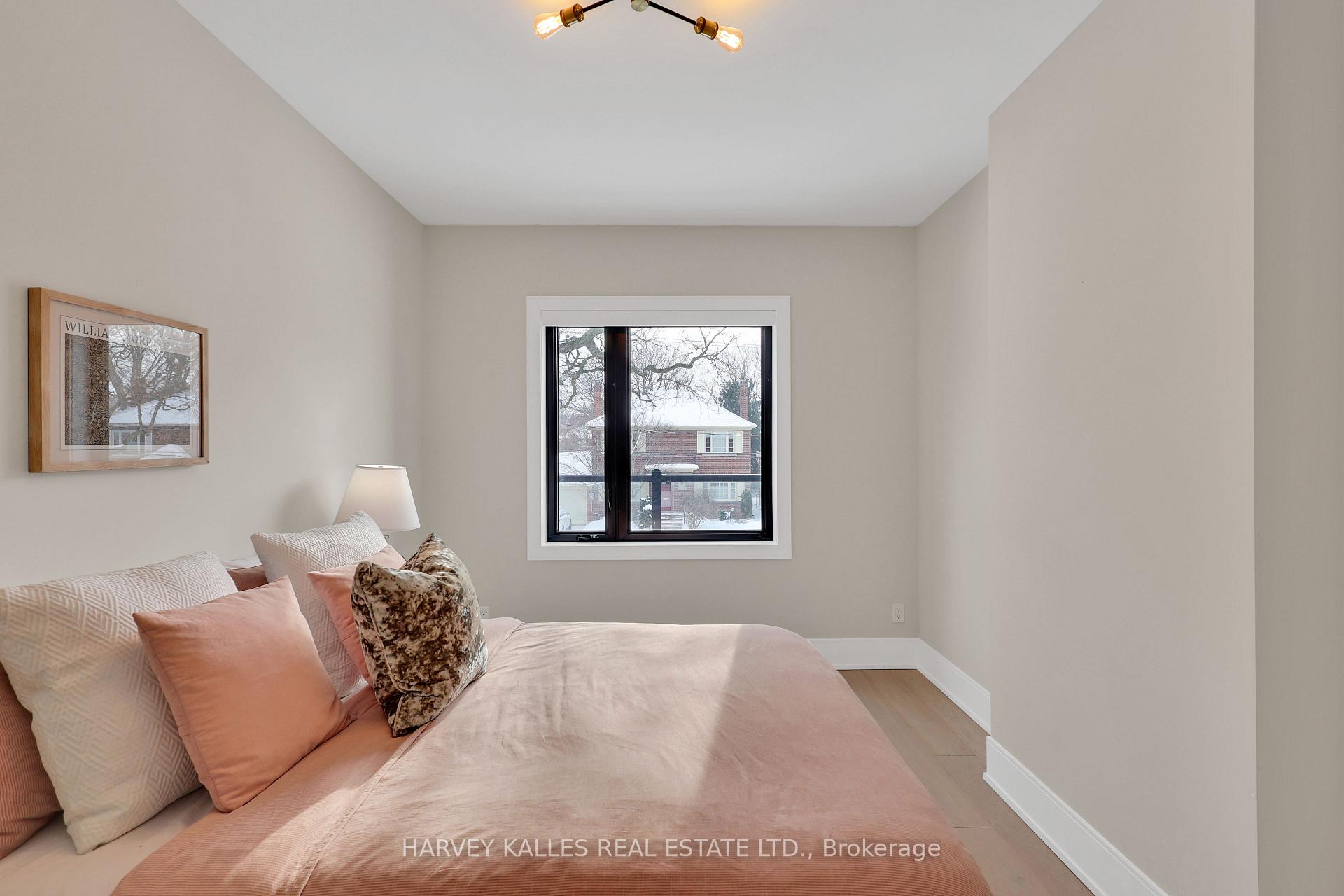 Photo 33 of 12 Armour Boulevard, Toronto, Bedford Park-Nortown — HOMEH