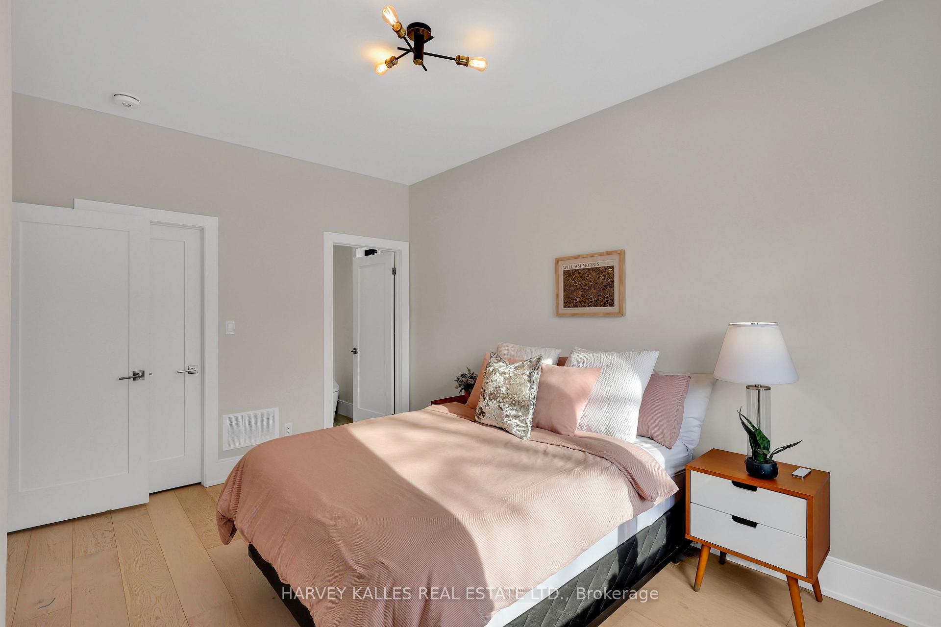 Photo 34 of 12 Armour Boulevard, Toronto, Bedford Park-Nortown — HOMEH