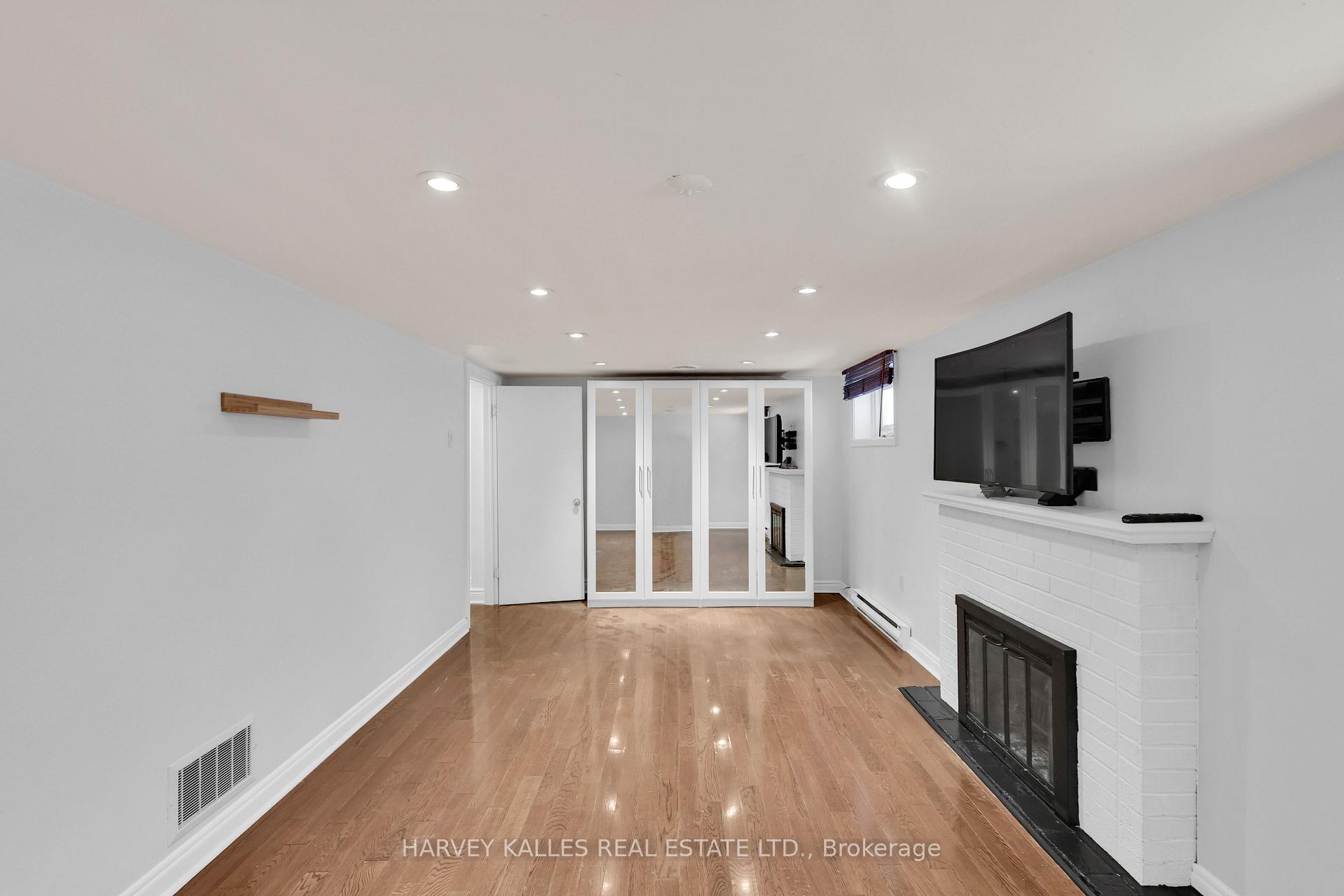 Photo 40 of 12 Armour Boulevard, Toronto, Bedford Park-Nortown — HOMEH