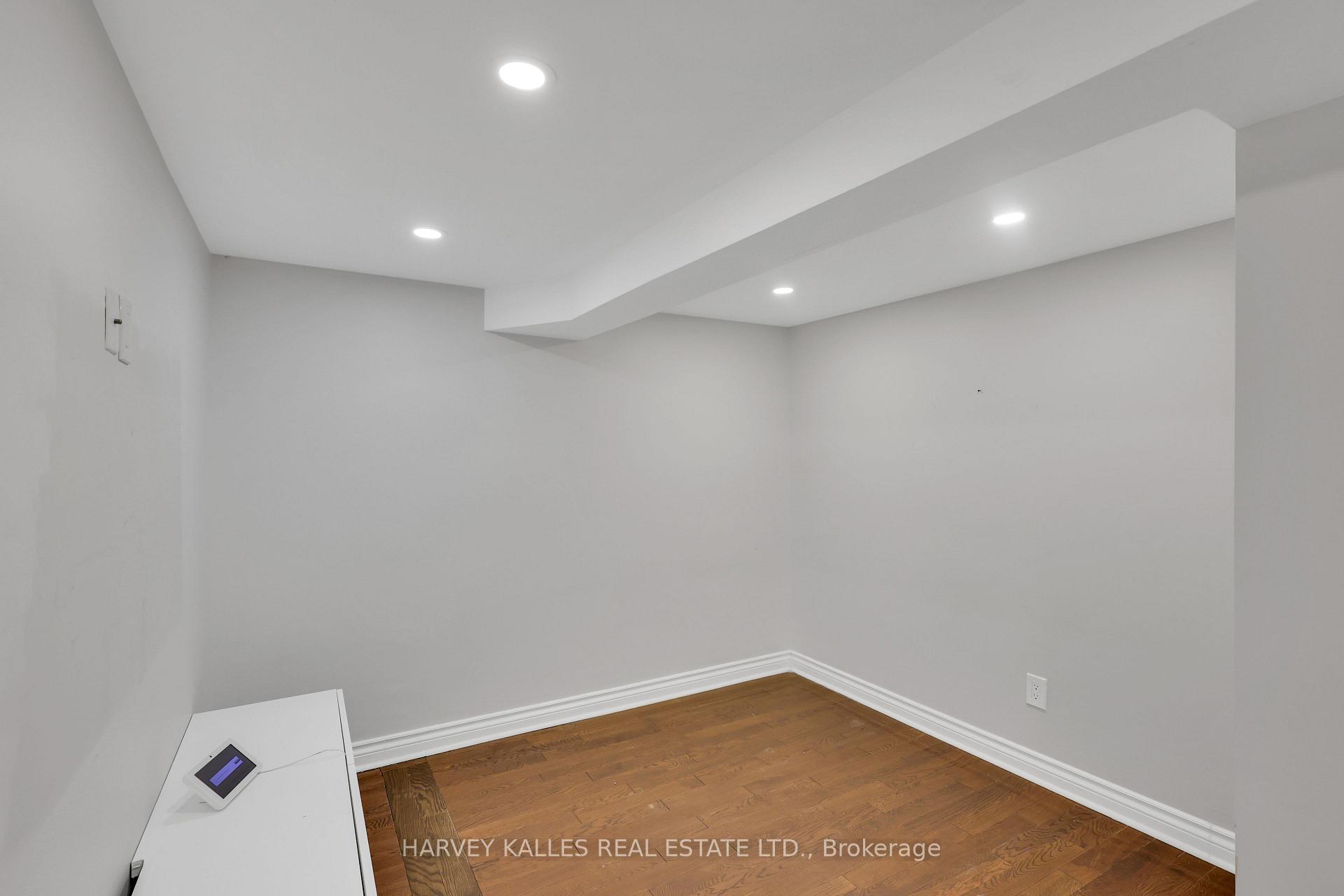 Photo 42 of 12 Armour Boulevard, Toronto, Bedford Park-Nortown — HOMEH