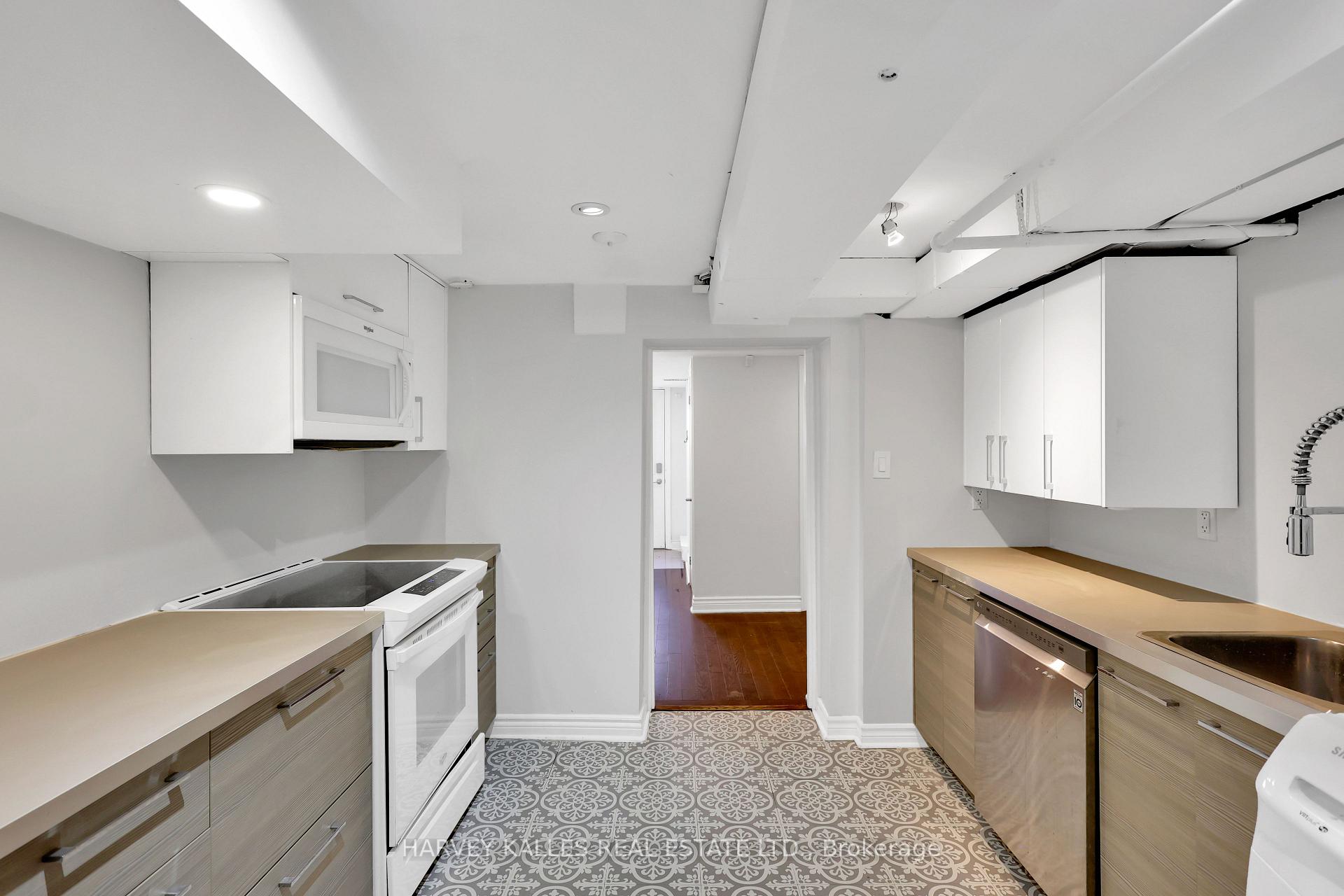 Photo 45 of 12 Armour Boulevard, Toronto, Bedford Park-Nortown — HOMEH
