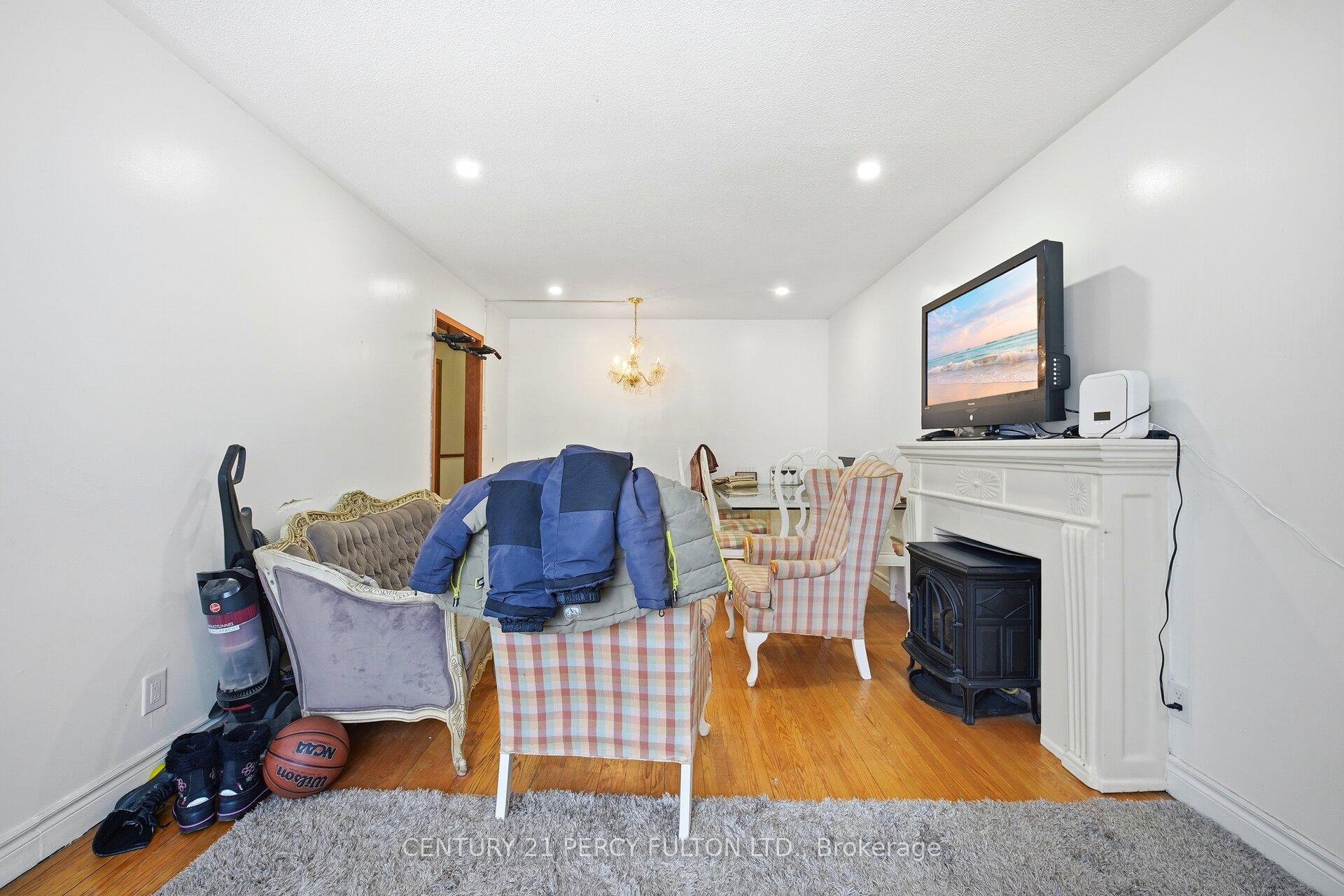 Photo 6 of 325 Dyson Road, Pickering, Rosebank — HOMEH