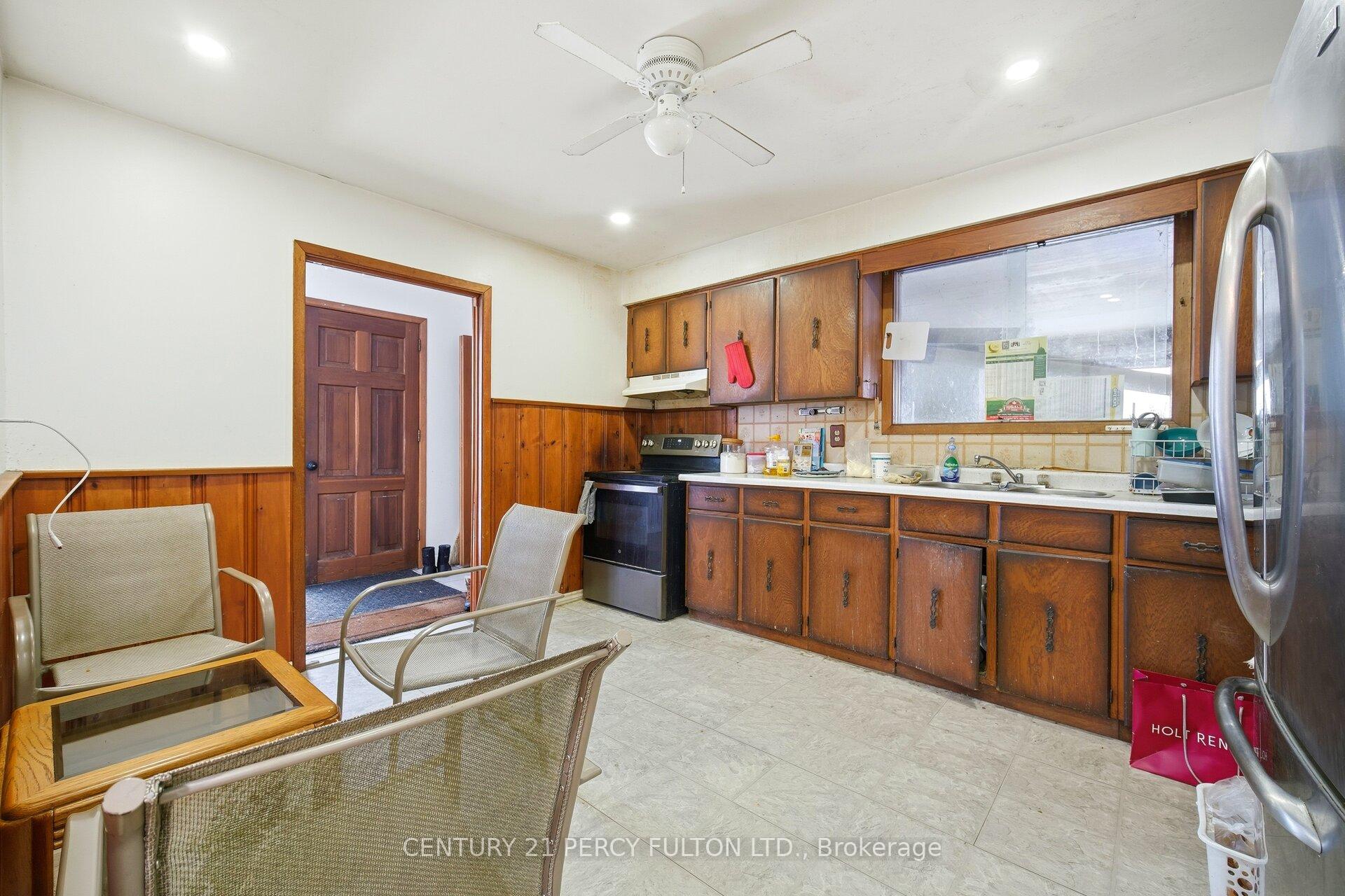 Photo 8 of 325 Dyson Road, Pickering, Rosebank — HOMEH