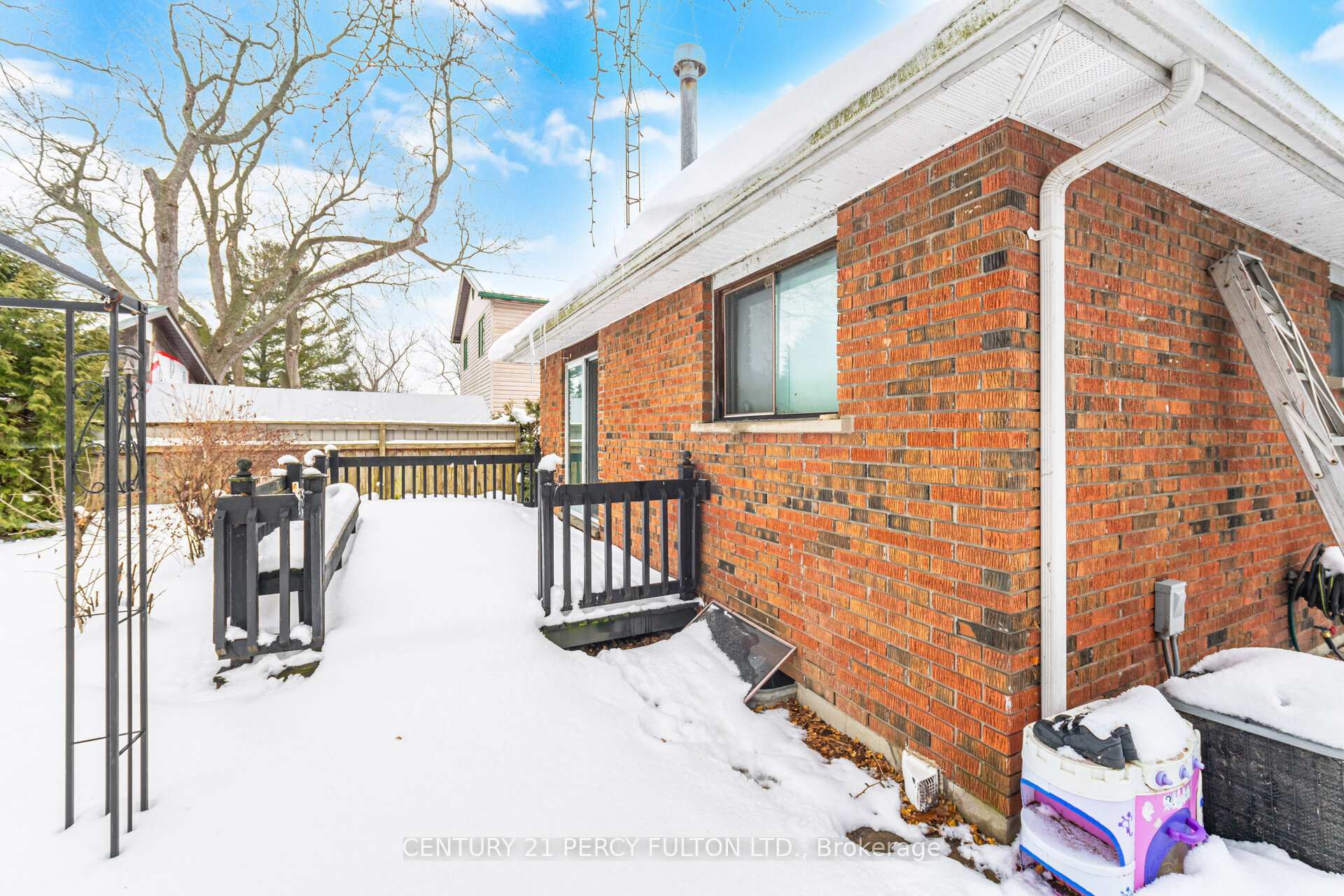 Photo 35 of 325 Dyson Road, Pickering, Rosebank — HOMEH