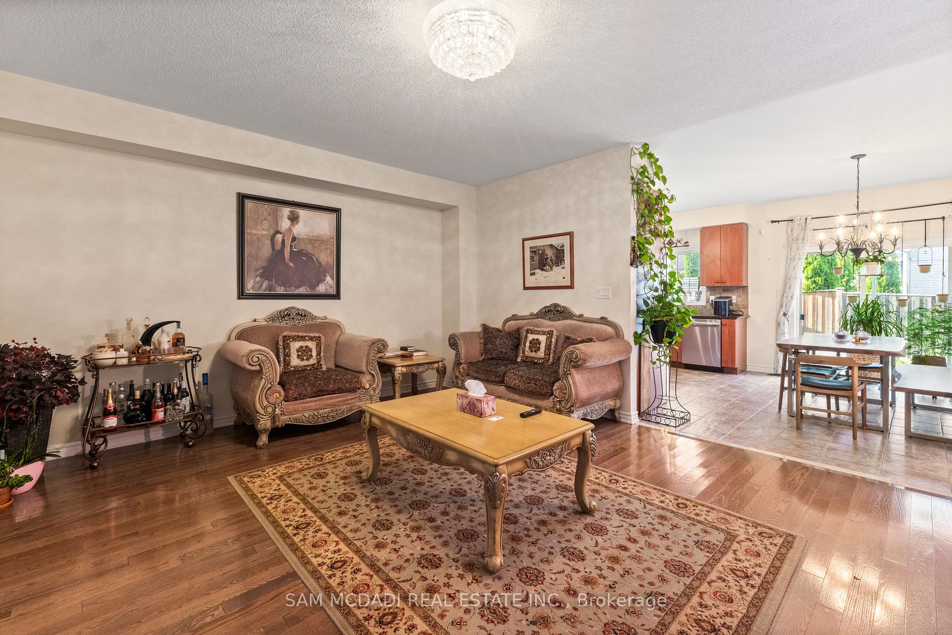 Photo 21 of 30 Zachary Place, Vaughan, Vellore Village — HOMEH