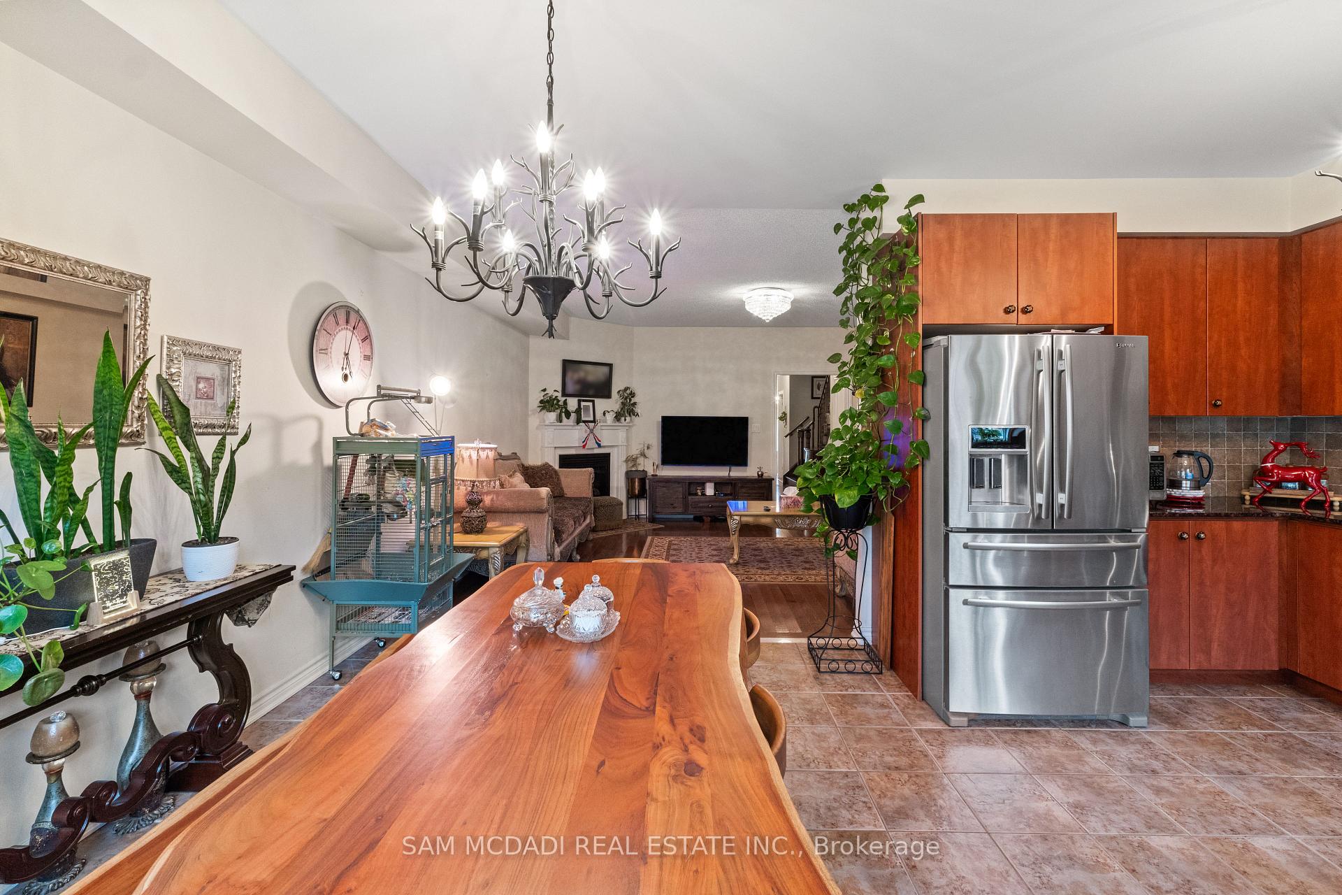 Photo 27 of 30 Zachary Place, Vaughan, Vellore Village — HOMEH