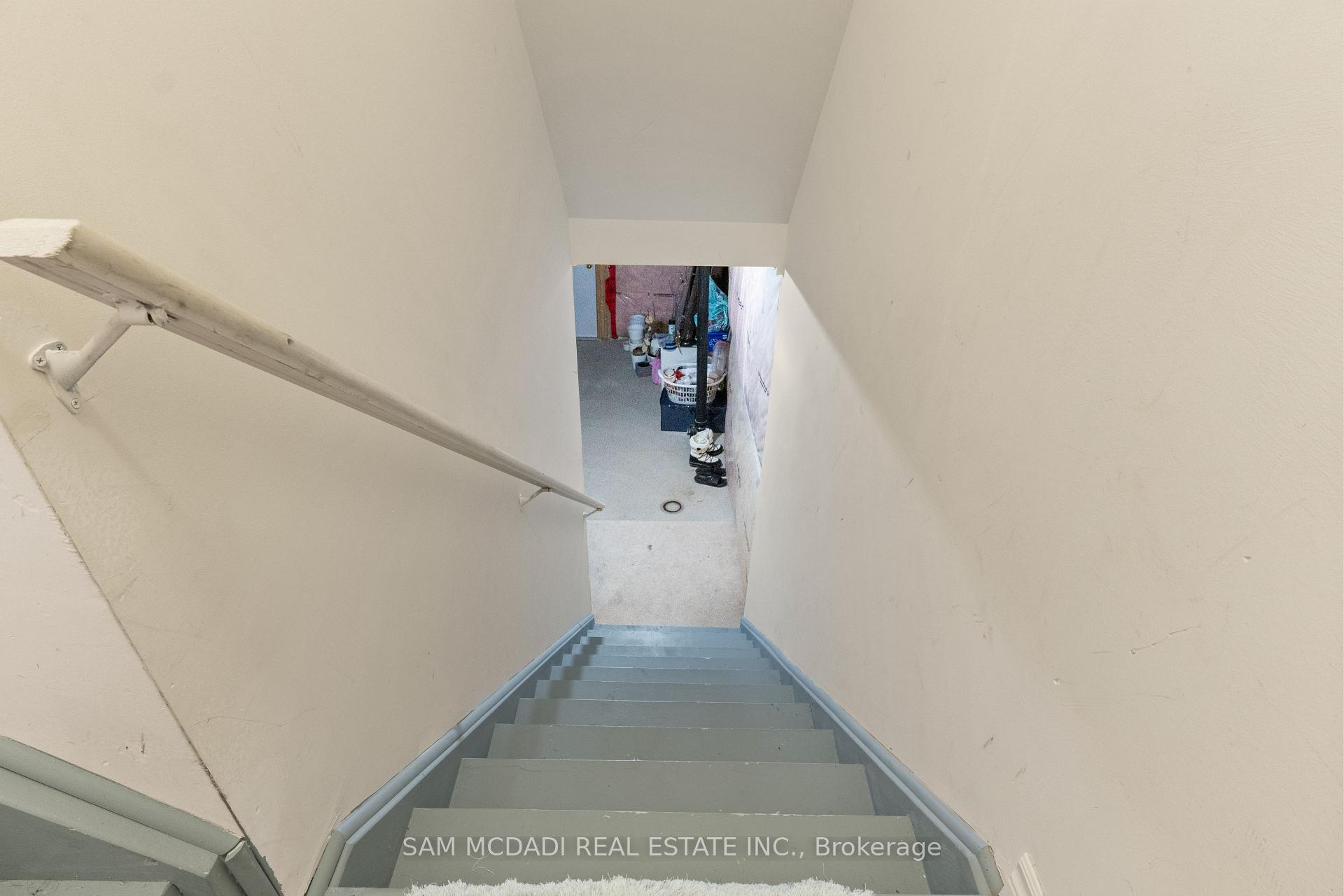 Photo 28 of 30 Zachary Place, Vaughan, Vellore Village — HOMEH