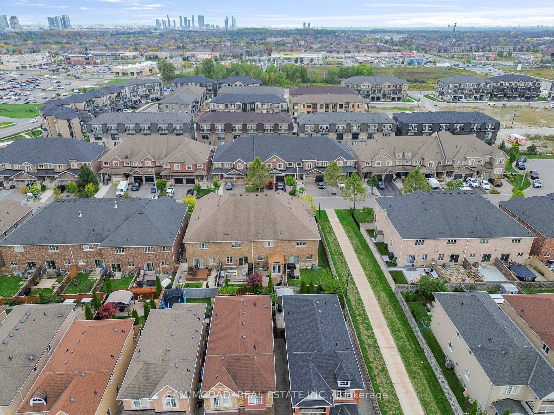Photo 36 of 30 Zachary Place, Vaughan, Vellore Village — HOMEH