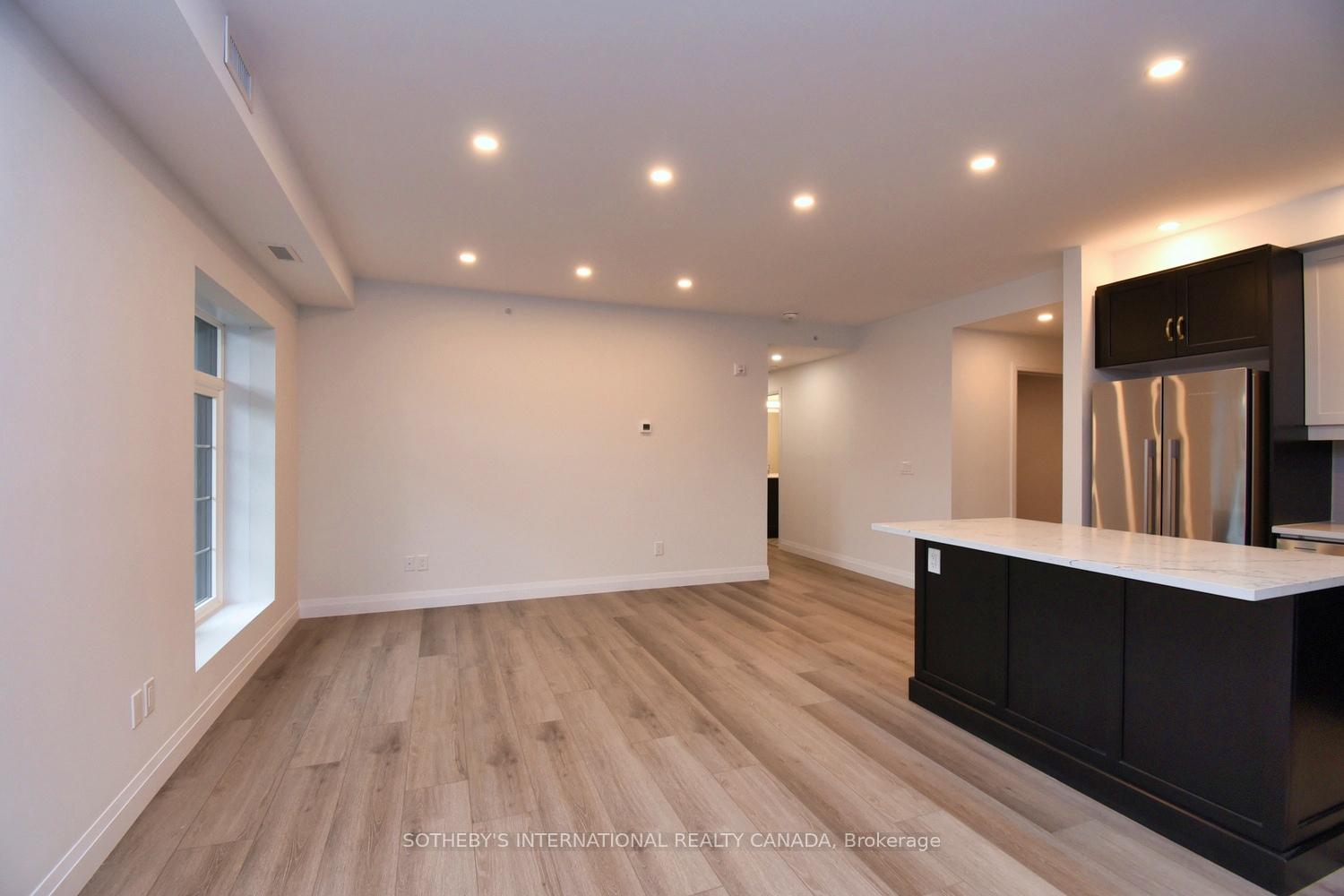 Photo 5 of Unit 306, 153 Wilson, Hamilton, Ancaster — HOMEH