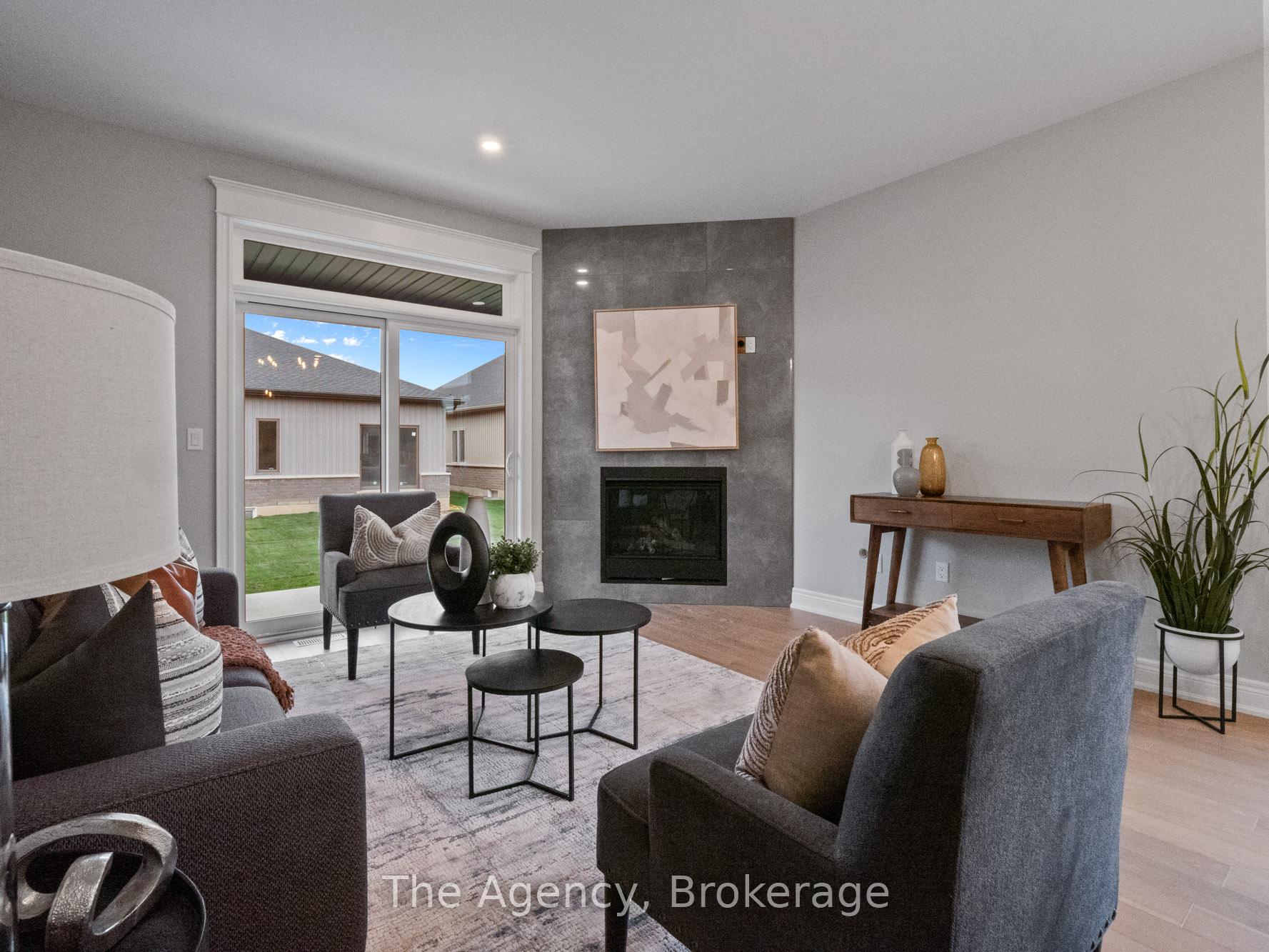 Photo 11 of 211 Sycamore Street, Welland, West Welland — HOMEH