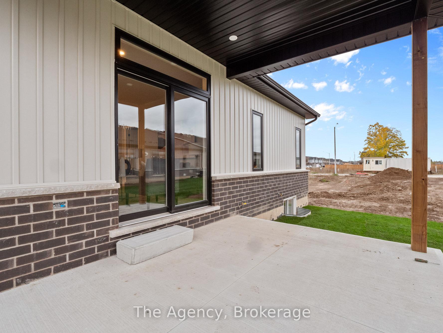 Photo 26 of 211 Sycamore Street, Welland, West Welland — HOMEH