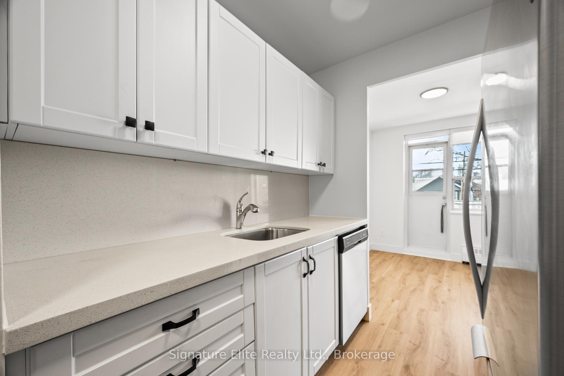 Front of Unit 205, 1017 Woodbine Avenue