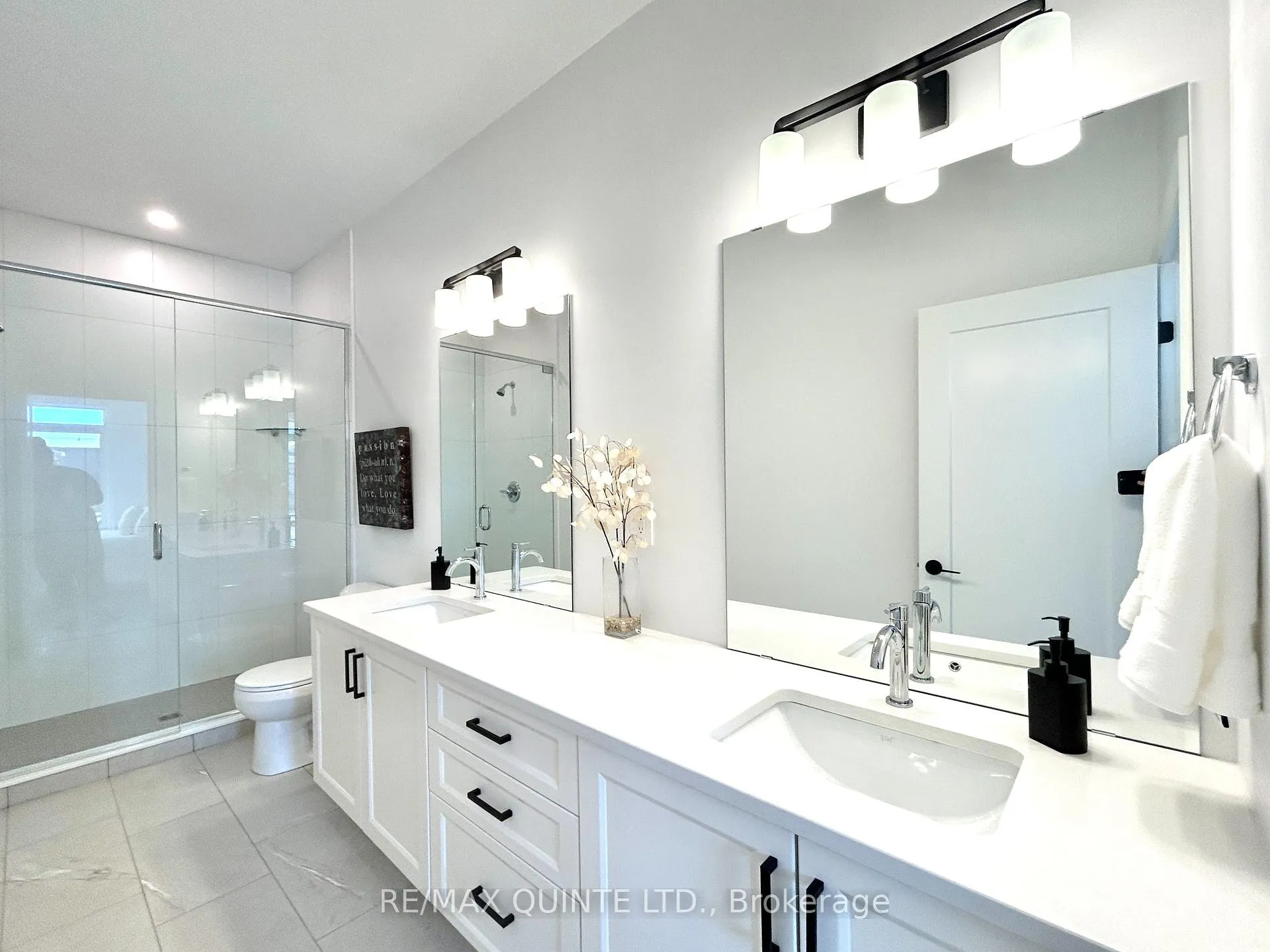 Photo 10 of Unit A, 77 Athabaska Drive, Belleville, Thurlow Ward — HOMEH