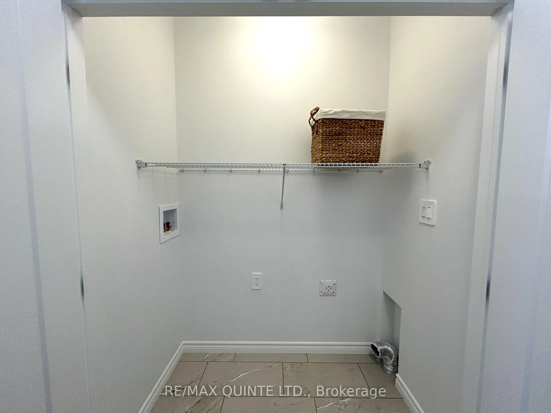 Photo 14 of Unit A, 77 Athabaska Drive, Belleville, Thurlow Ward — HOMEH