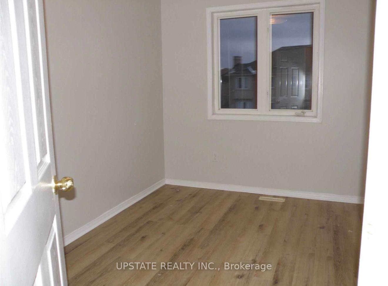 Photo 8 of 36 Oban Road, Brampton, Fletcher's Creek South — HOMEH
