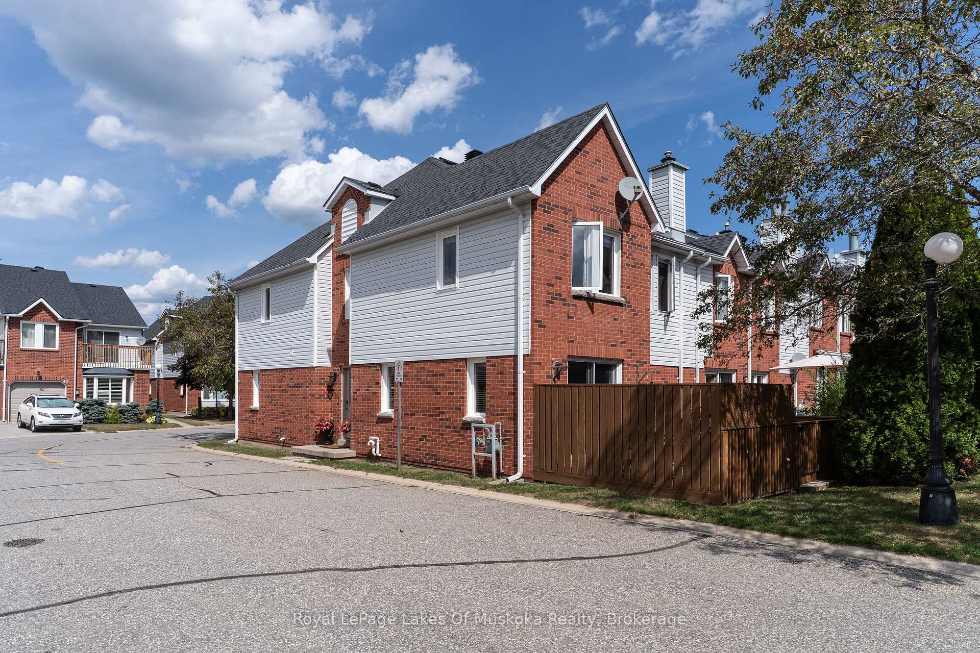 Photo 2 of 50 Shoreline Drive, Bracebridge, Macaulay — HOMEH