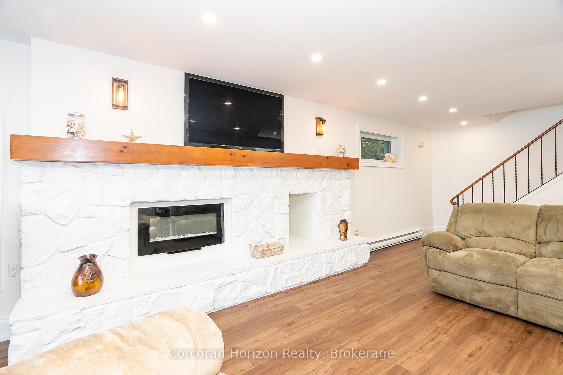 Photo 24 of 77 Mcarthur Drive, Penetanguishene — HOMEH