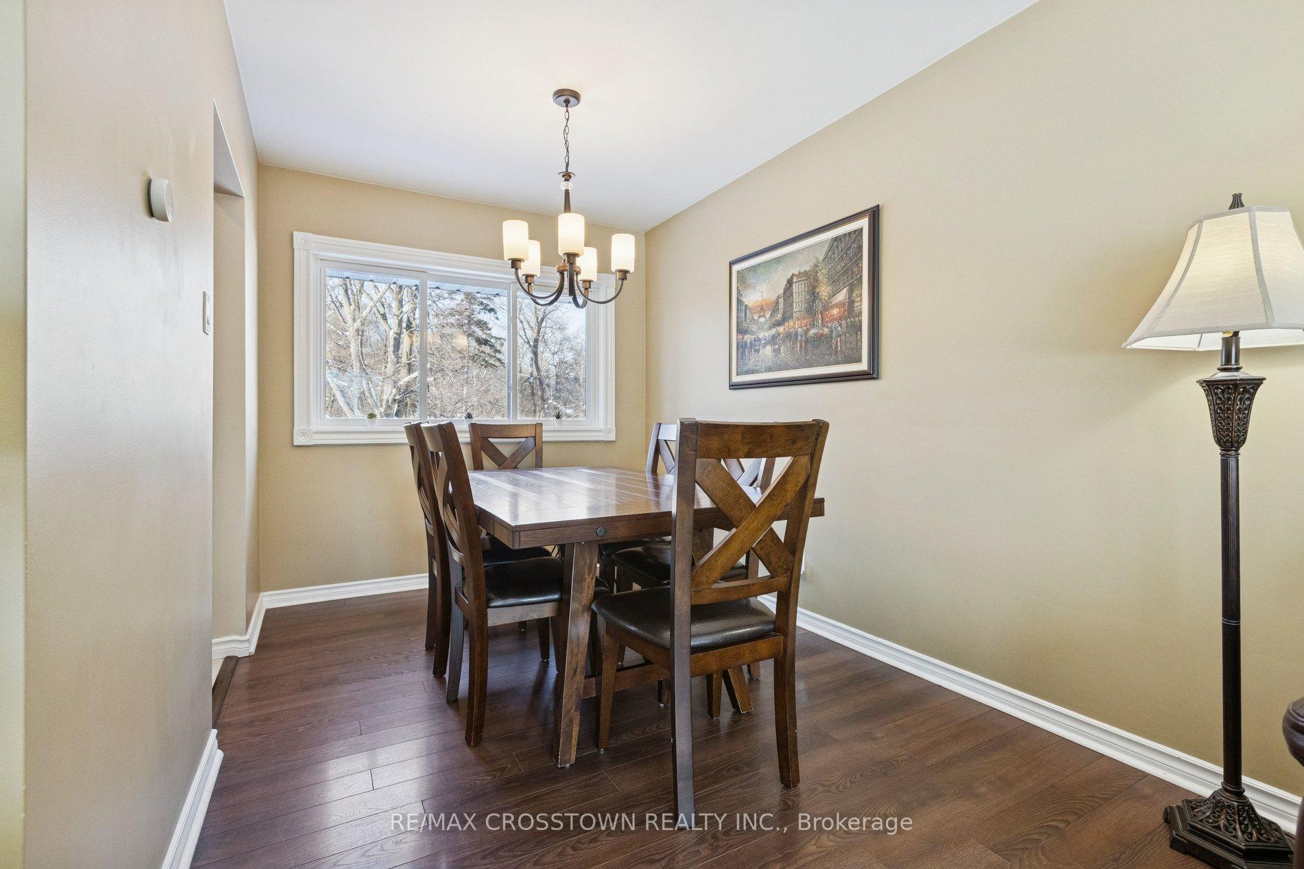 Photo 11 of 194 Ross Avenue, Kitchener — HOMEH