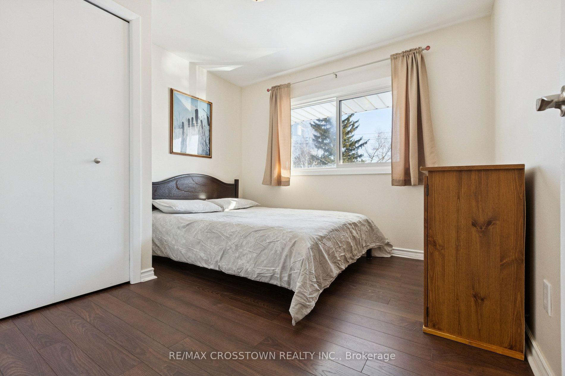 Photo 19 of 194 Ross Avenue, Kitchener — HOMEH