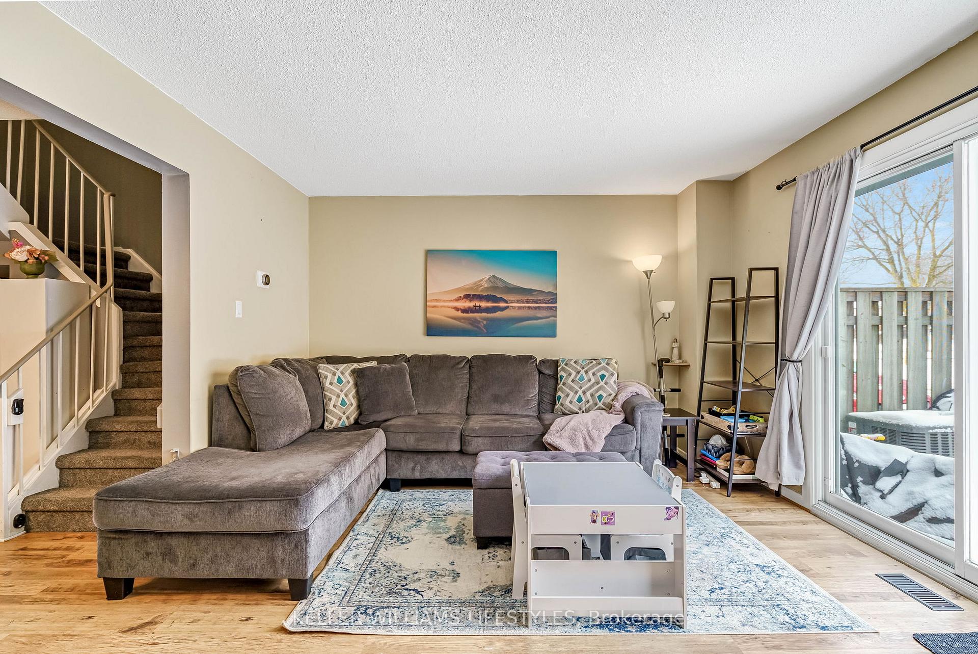 Photo 10 of Unit 202, 500 Osgoode Drive, London, South Y — HOMEH