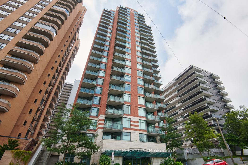 Front of Unit 701, 570 Laurier Avenue W