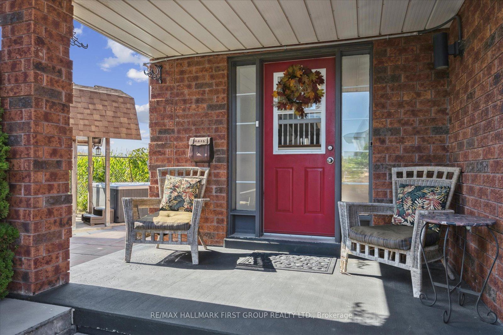 Photo 6 of 188 Padfield Drive, Clarington, Bowmanville — HOMEH