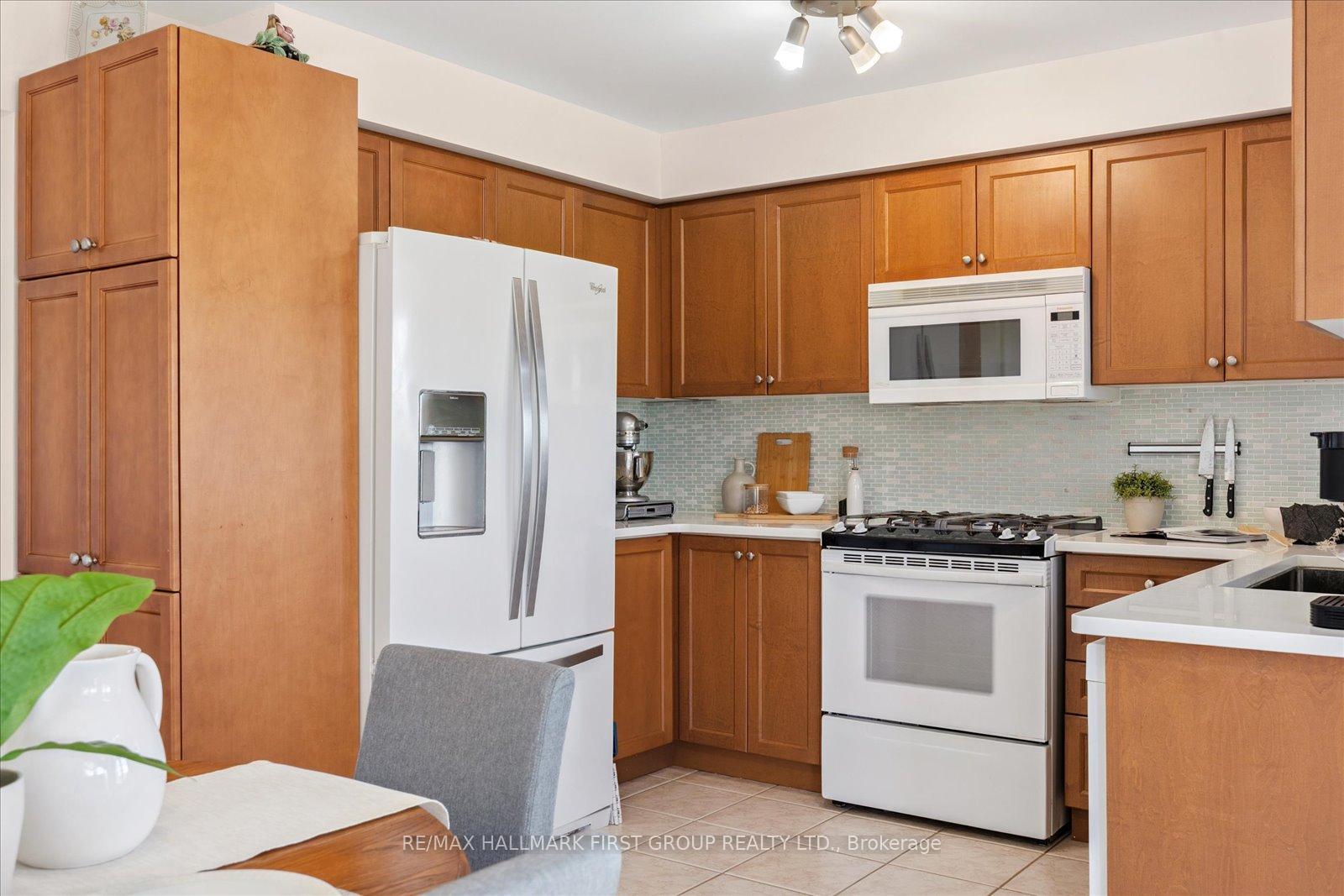 Photo 15 of 188 Padfield Drive, Clarington, Bowmanville — HOMEH
