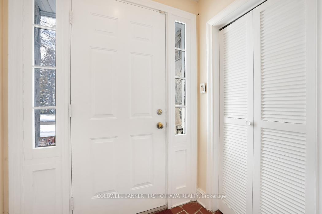 Photo 5 of 413 Island Park Drive, Ottawa, Ottawa West — HOMEH