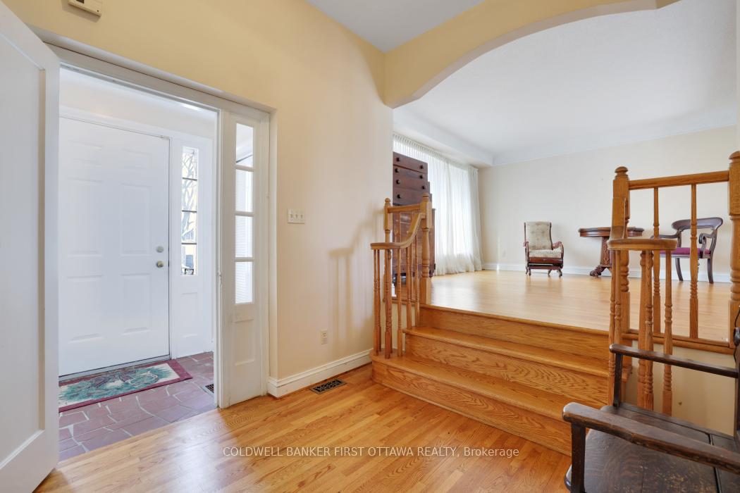Photo 6 of 413 Island Park Drive, Ottawa, Ottawa West — HOMEH