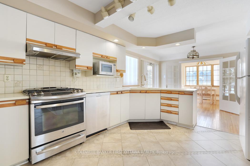 Photo 13 of 413 Island Park Drive, Ottawa, Ottawa West — HOMEH