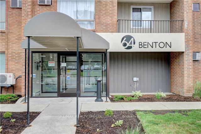 Photo 3 of Unit 801, 64 Benton Street, Kitchener, Cedar Hill — HOMEH