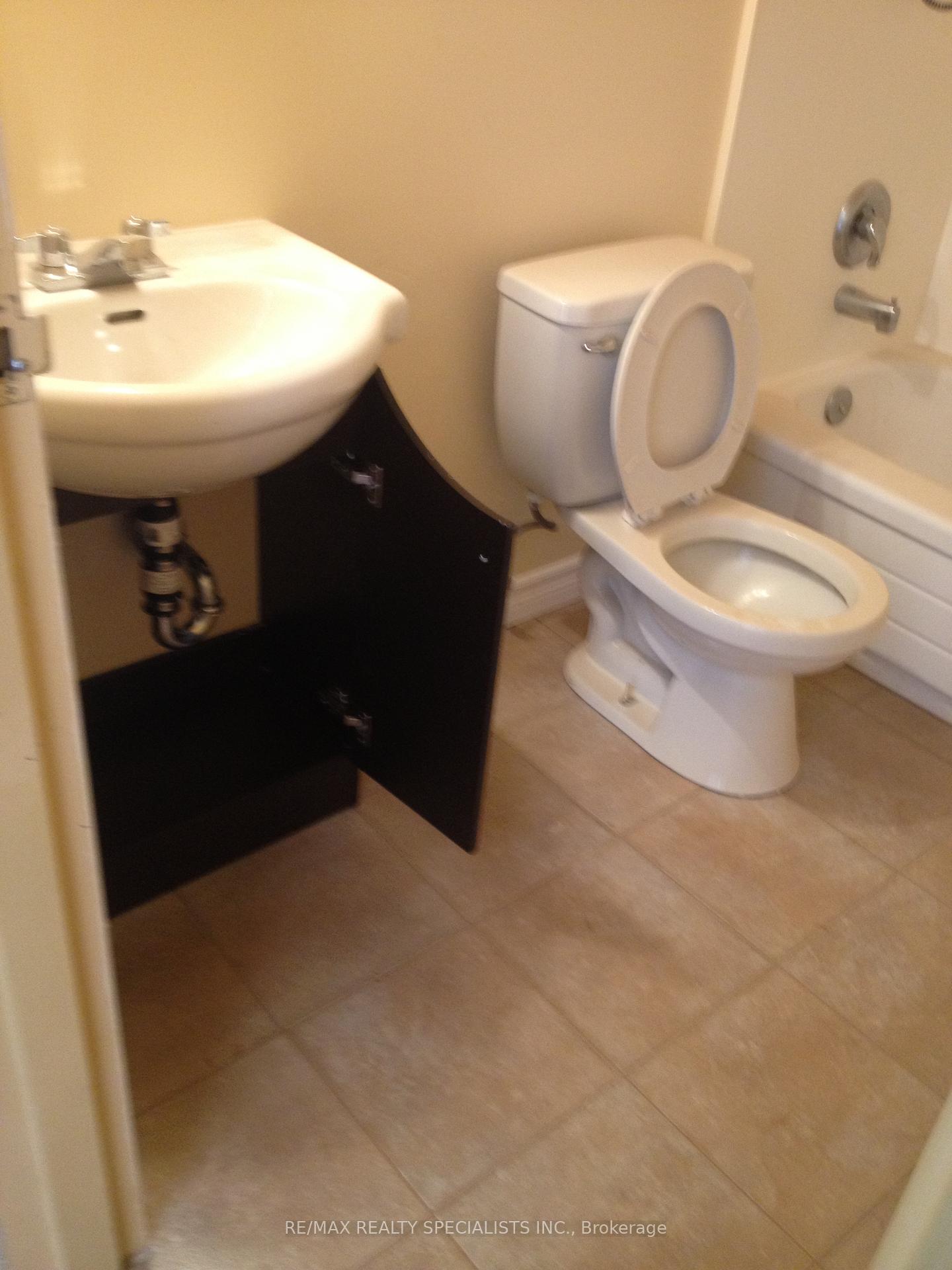 Photo 13 of Unit 801, 64 Benton Street, Kitchener, Cedar Hill — HOMEH
