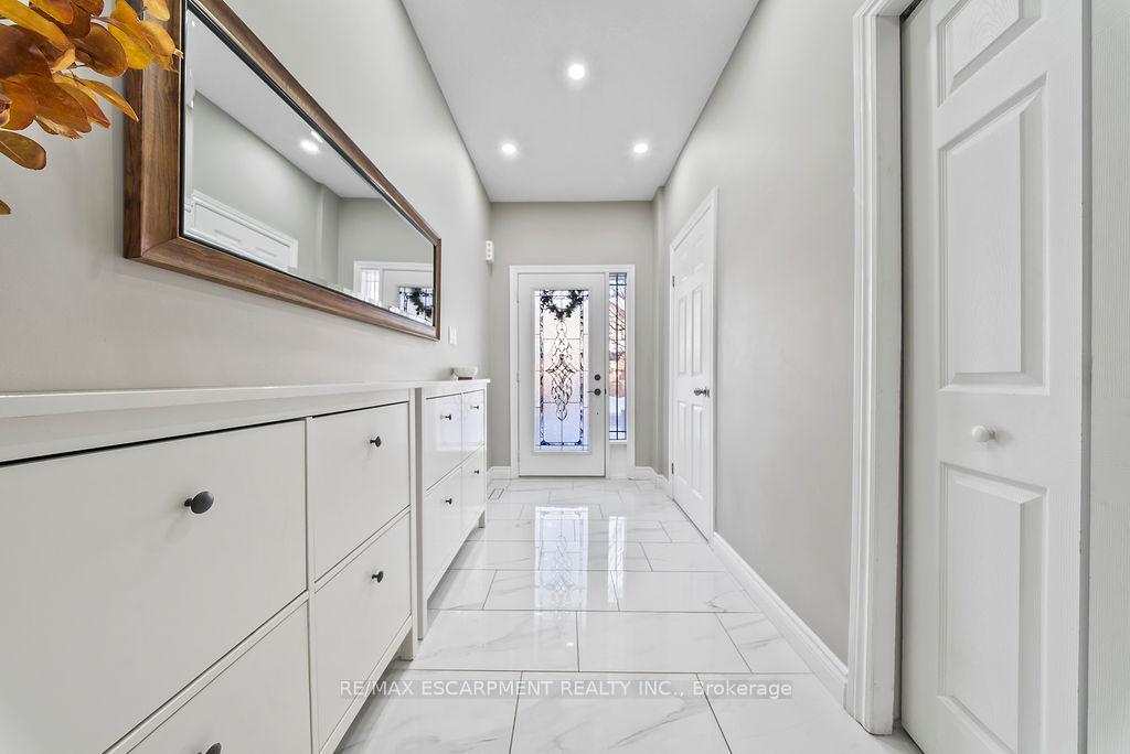 Photo 4 of Unit 19, 345 Glancaster Road, Hamilton, Villages of Glancaster — HOMEH