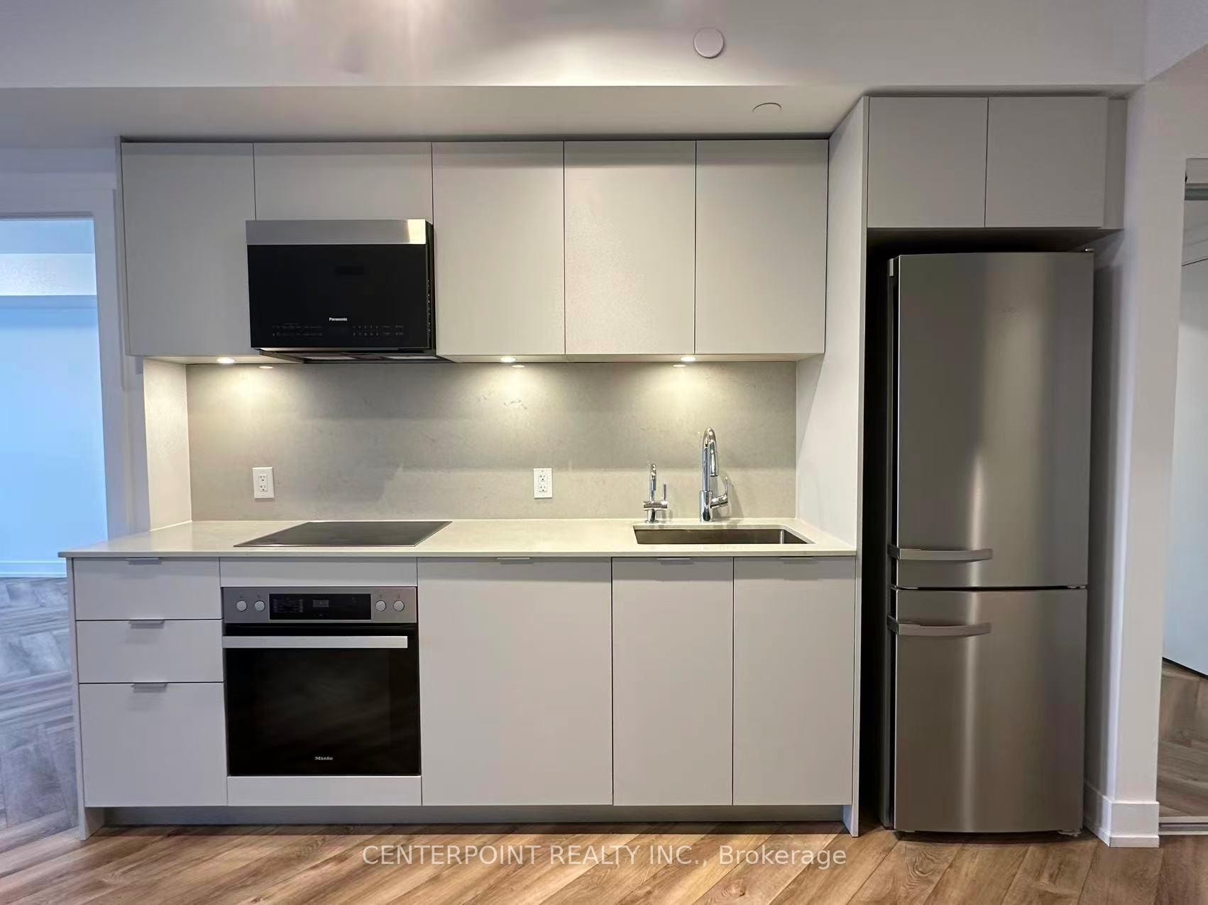 Photo 3 of Unit 711, 8 Cedarland Drive, Markham, Unionville — HOMEH