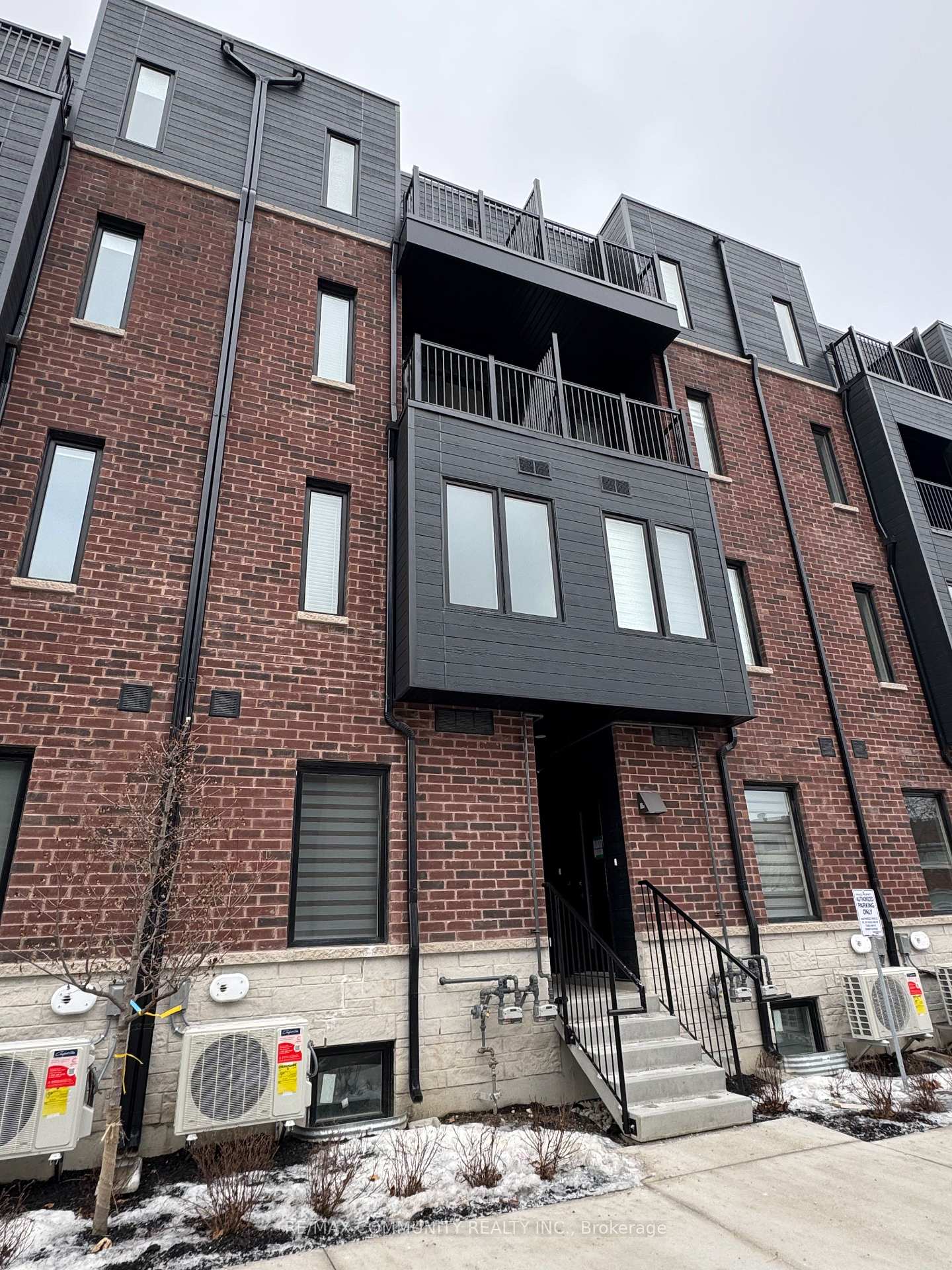 Front of Unit 43, 30 Calamint Lane