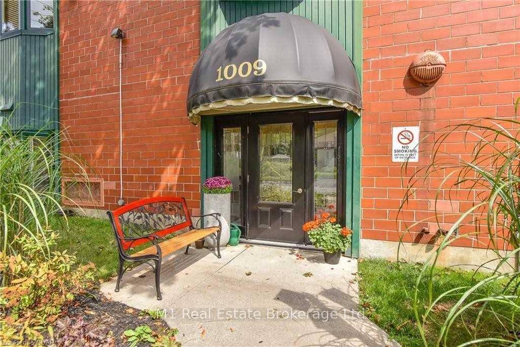 Photo 2 of Unit 206, 1009 Queenston Road, Cambridge, Preston South — HOMEH